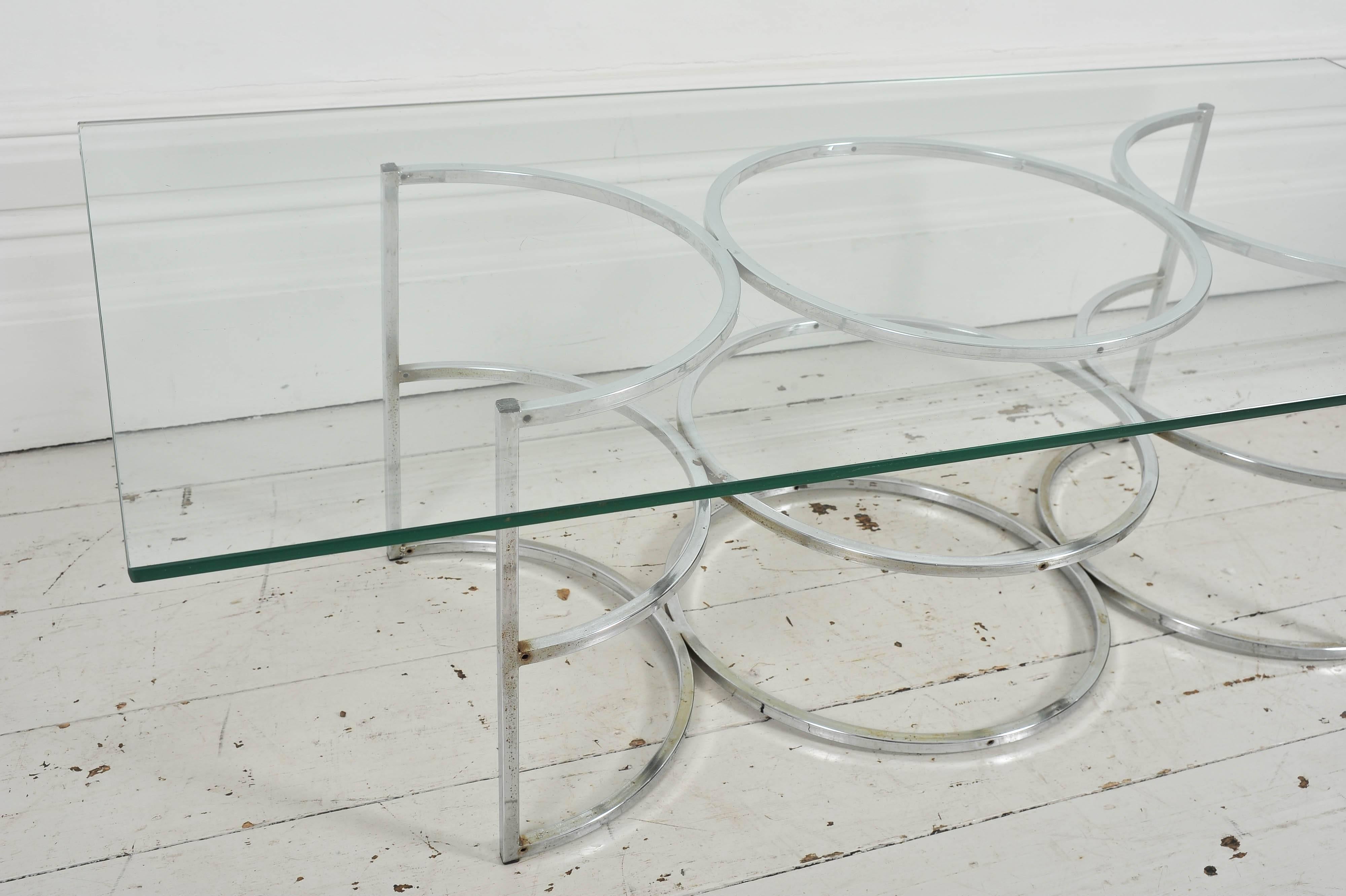 French 1960's Coffee Table with Chrome Circle Base and Glass Top In Good Condition For Sale In Kent, GB