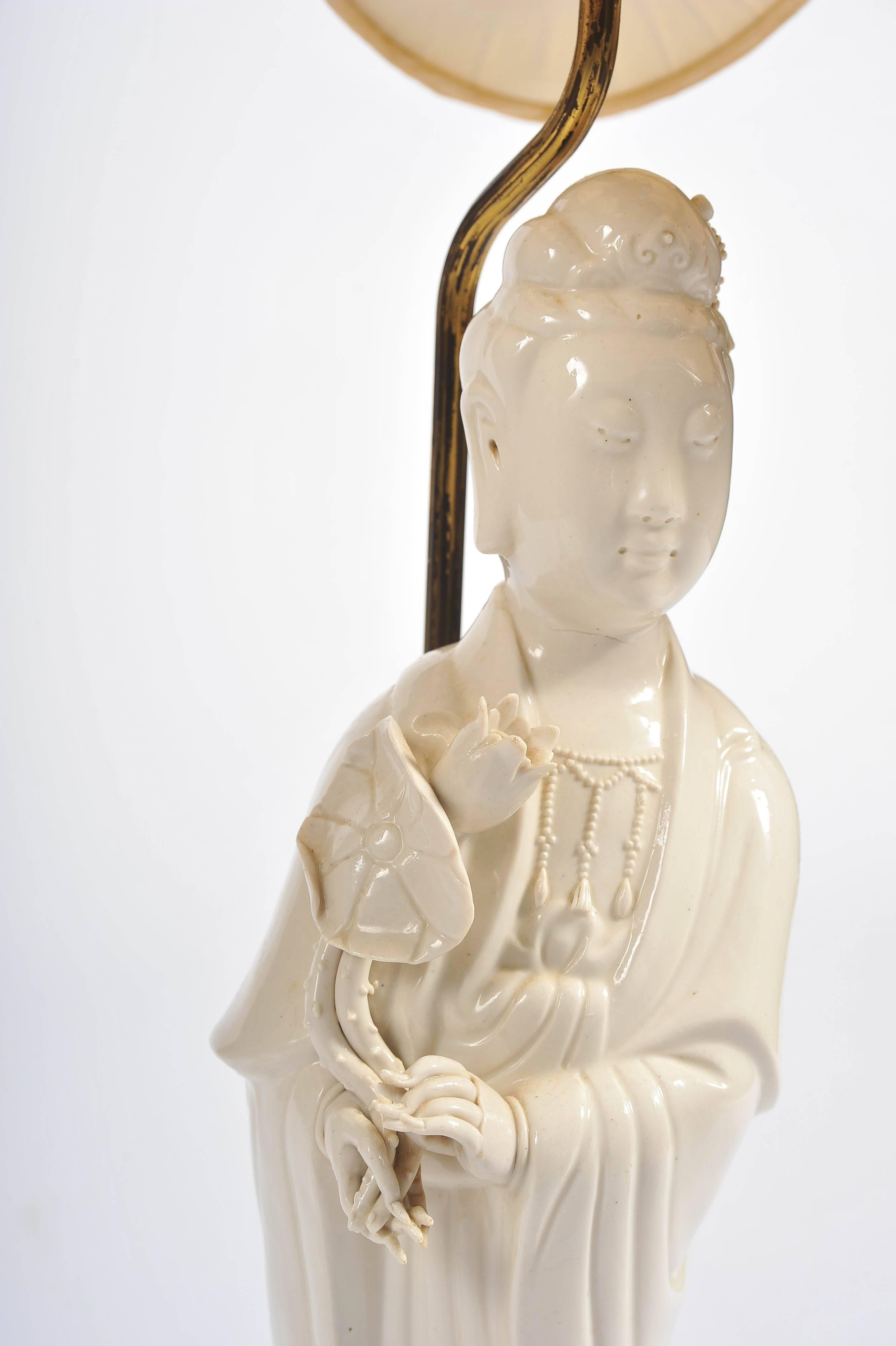 Pair of Chinese Blanc De Chine Guanyin Lamps 3
