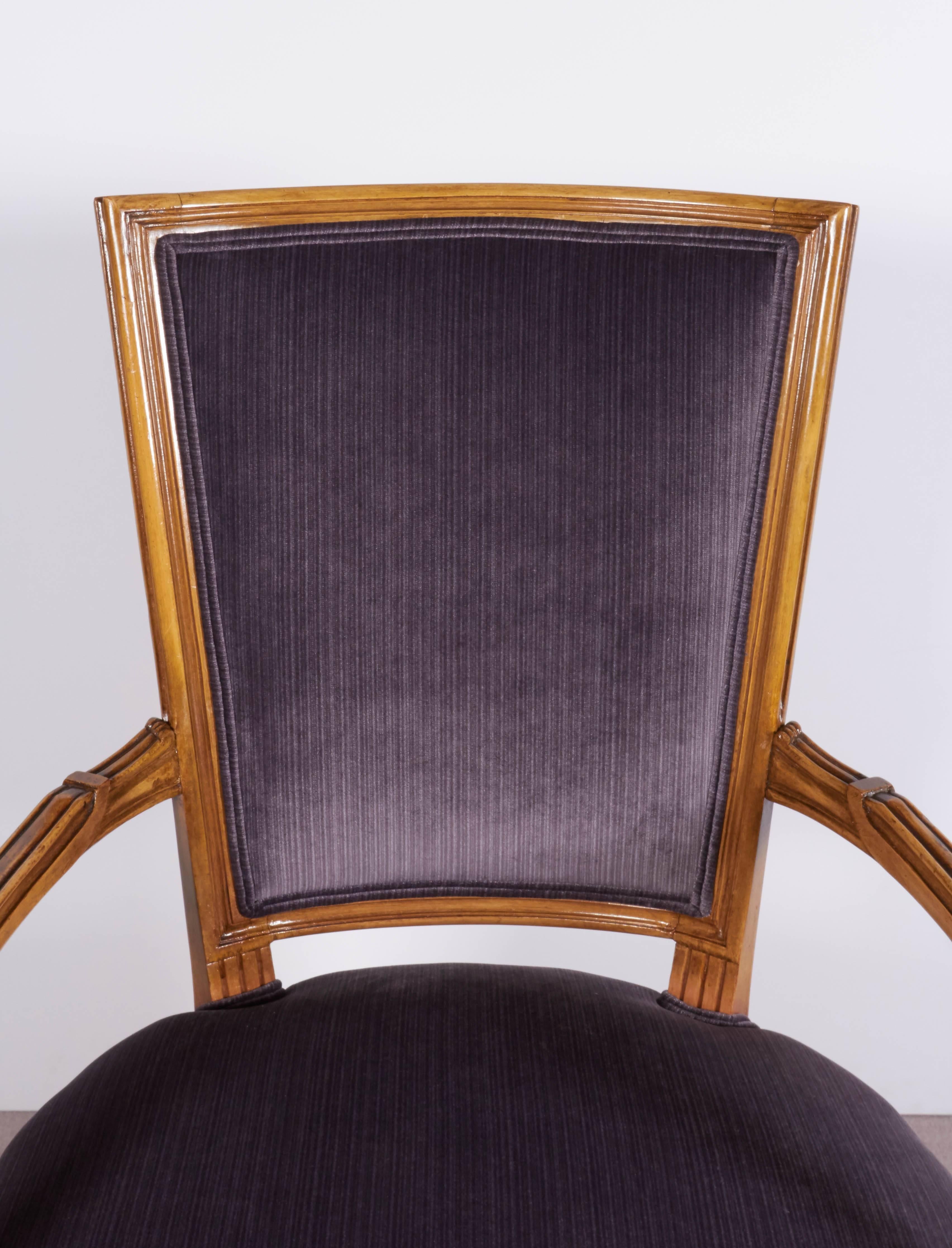 Set of Six Maison Jansen Louis XVI Style Dining Chairs in Lavender-Grey Velvet In Excellent Condition In New York, NY