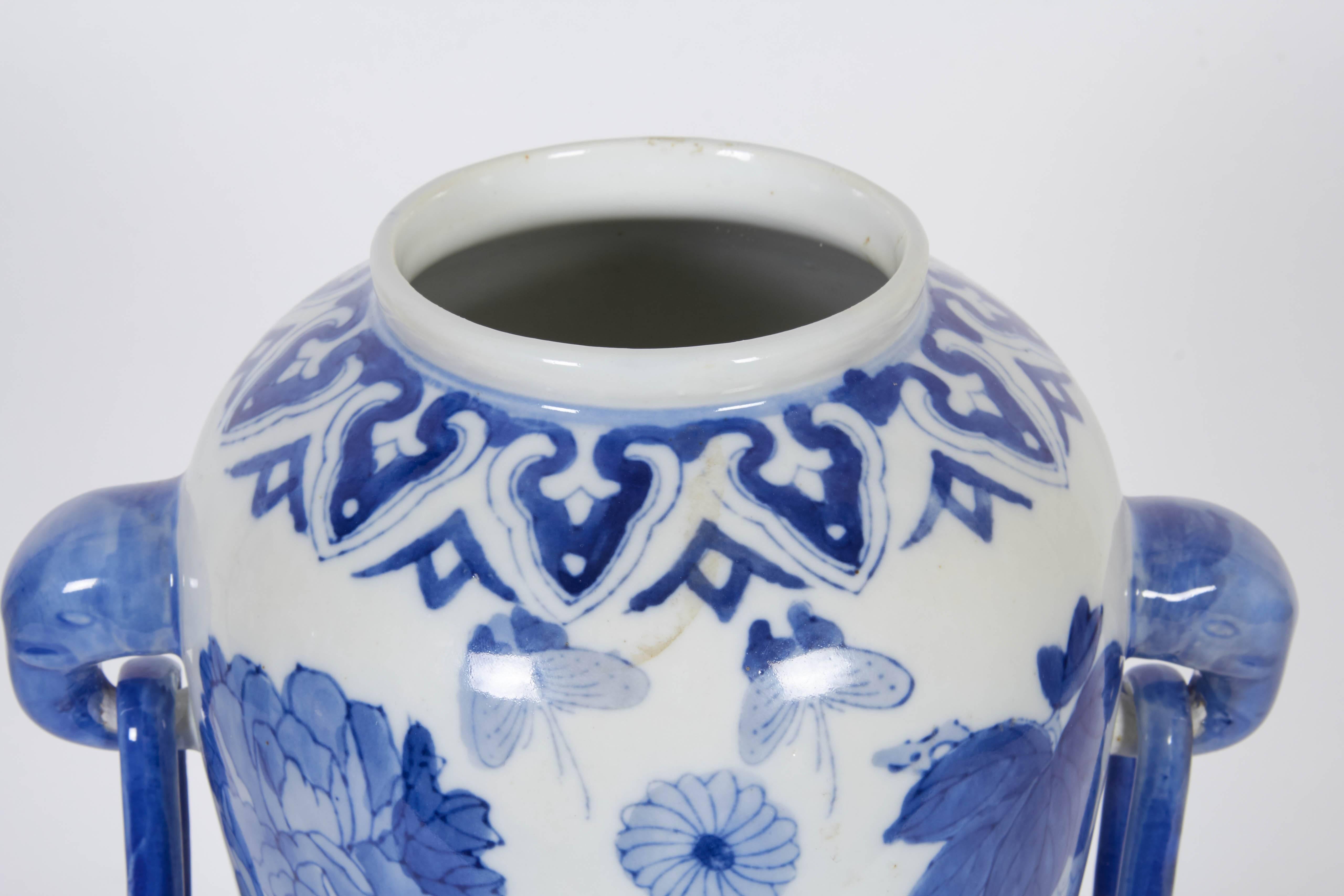 Pair of Chinese Blue and White Porcelain Meiping Style Vases 1