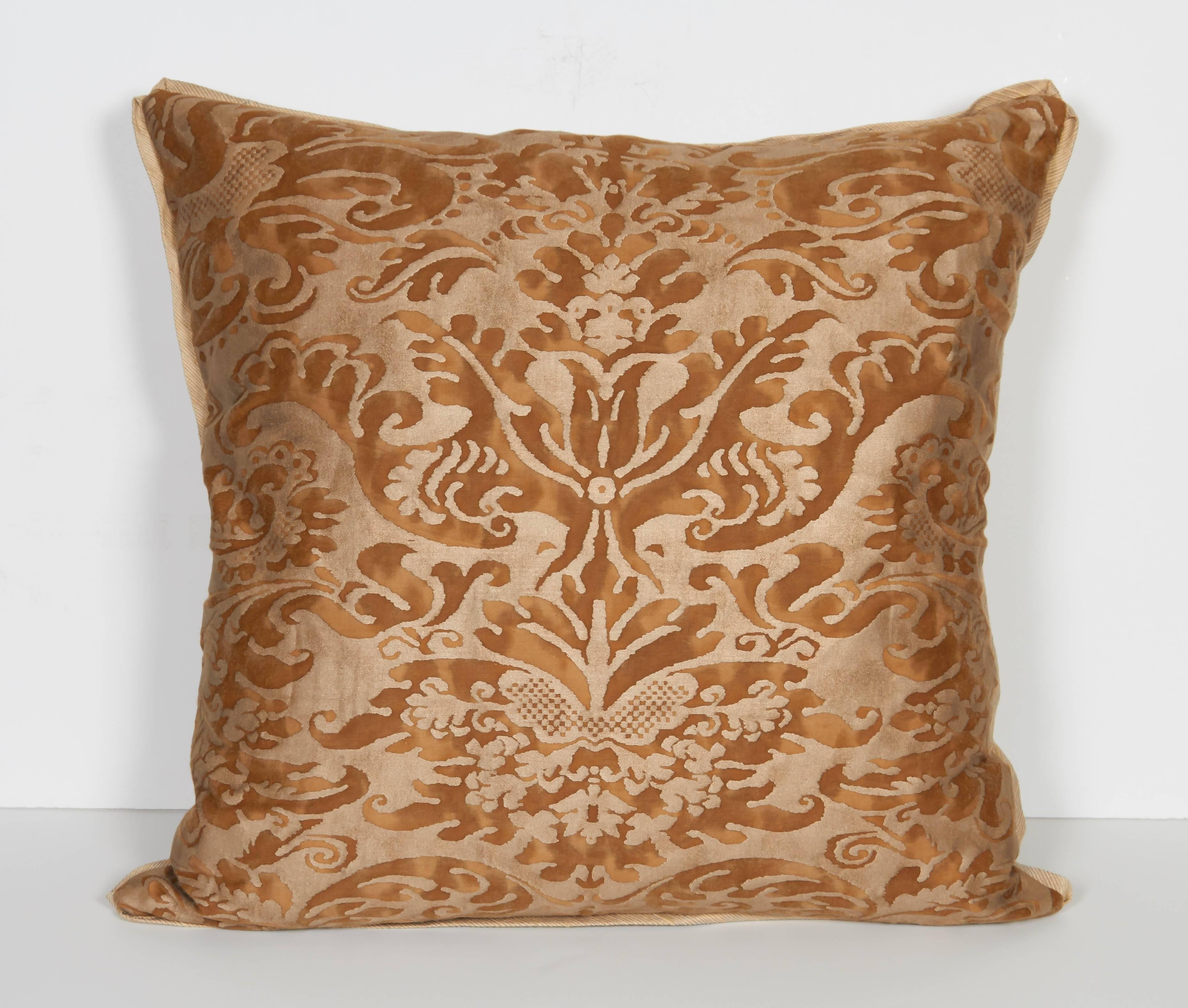 Baroque A Pair of Fortuny Fabric Cushions in the Sevigne Pattern 