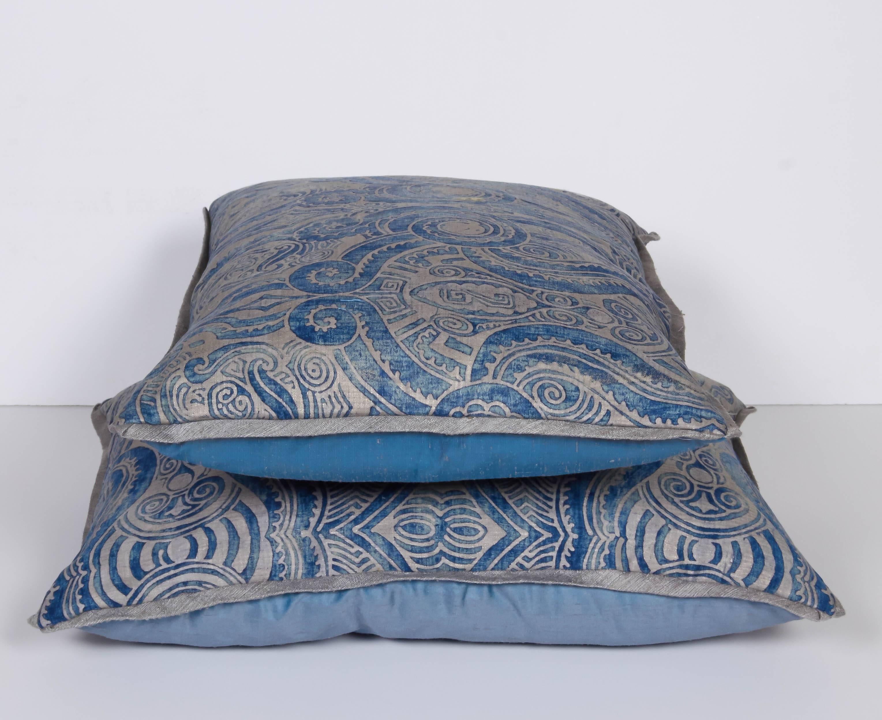 Contemporary A Pair of Fortuny Fabric Lumbar Cushions in the Peruviano Pattern