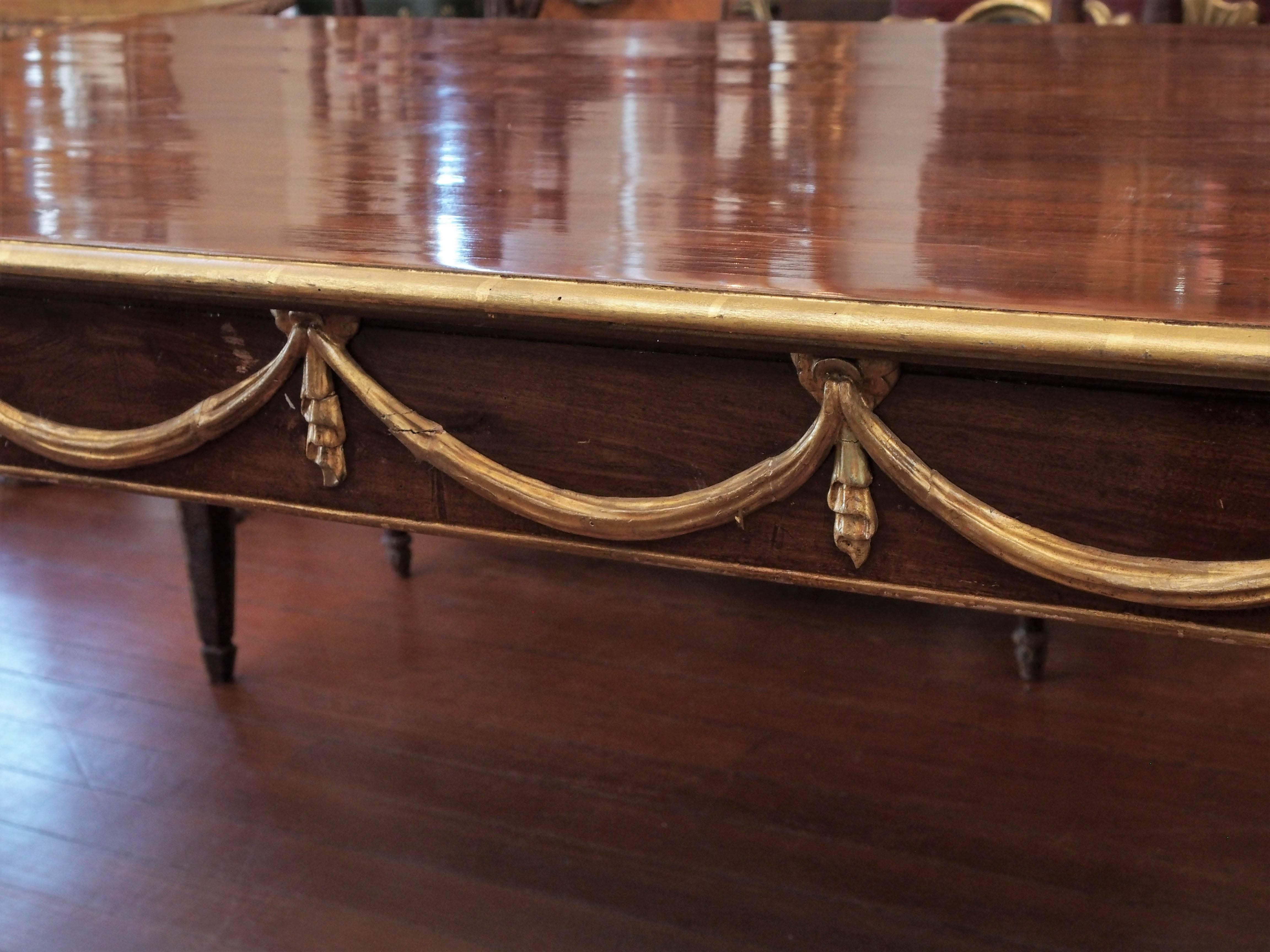 Italian Louis XVI Mahogany and Parcel-Gilt Dining Table In Good Condition In Natchez, MS