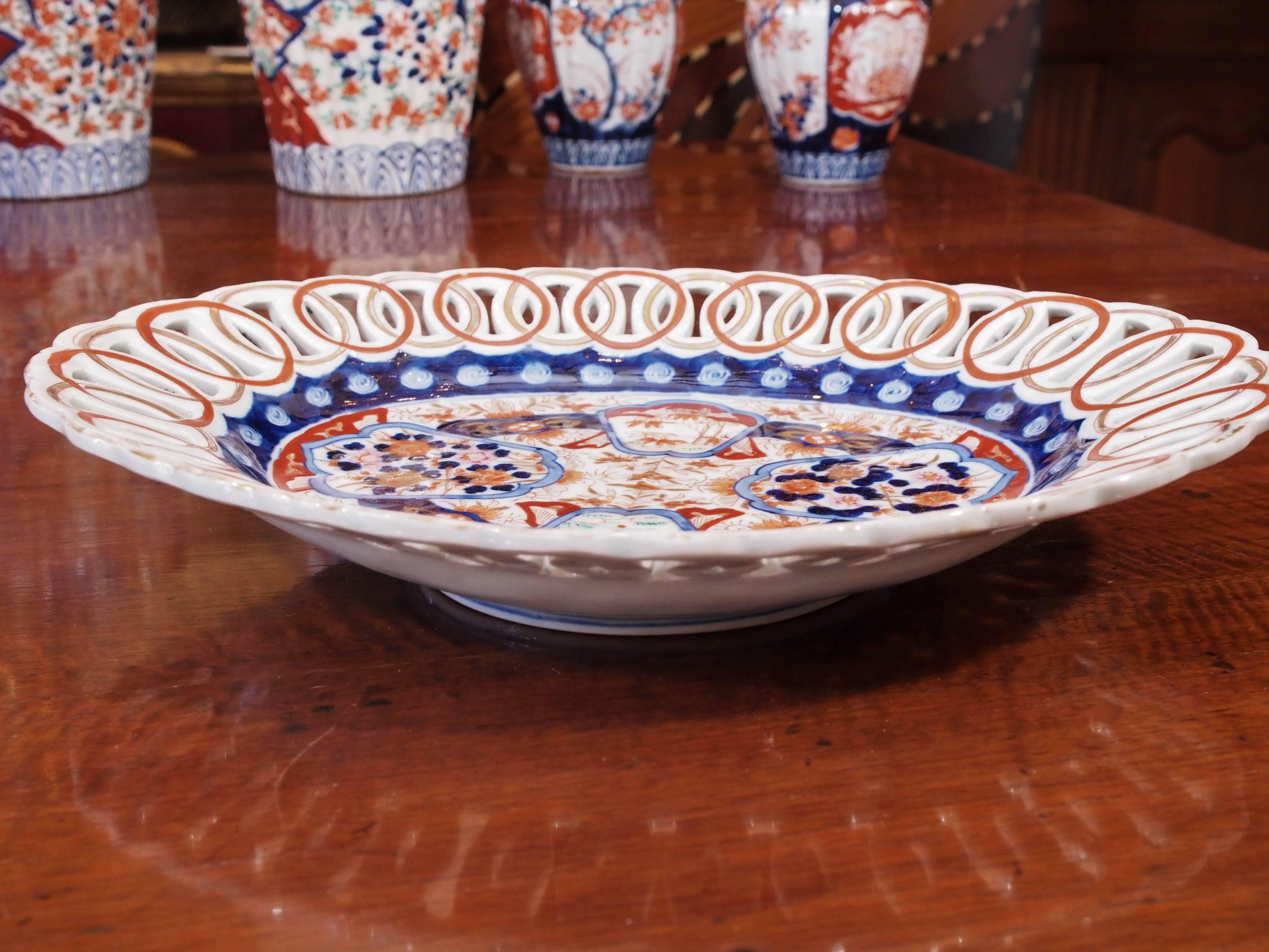 Imari Platter with Pierced Border In Good Condition In Natchez, MS