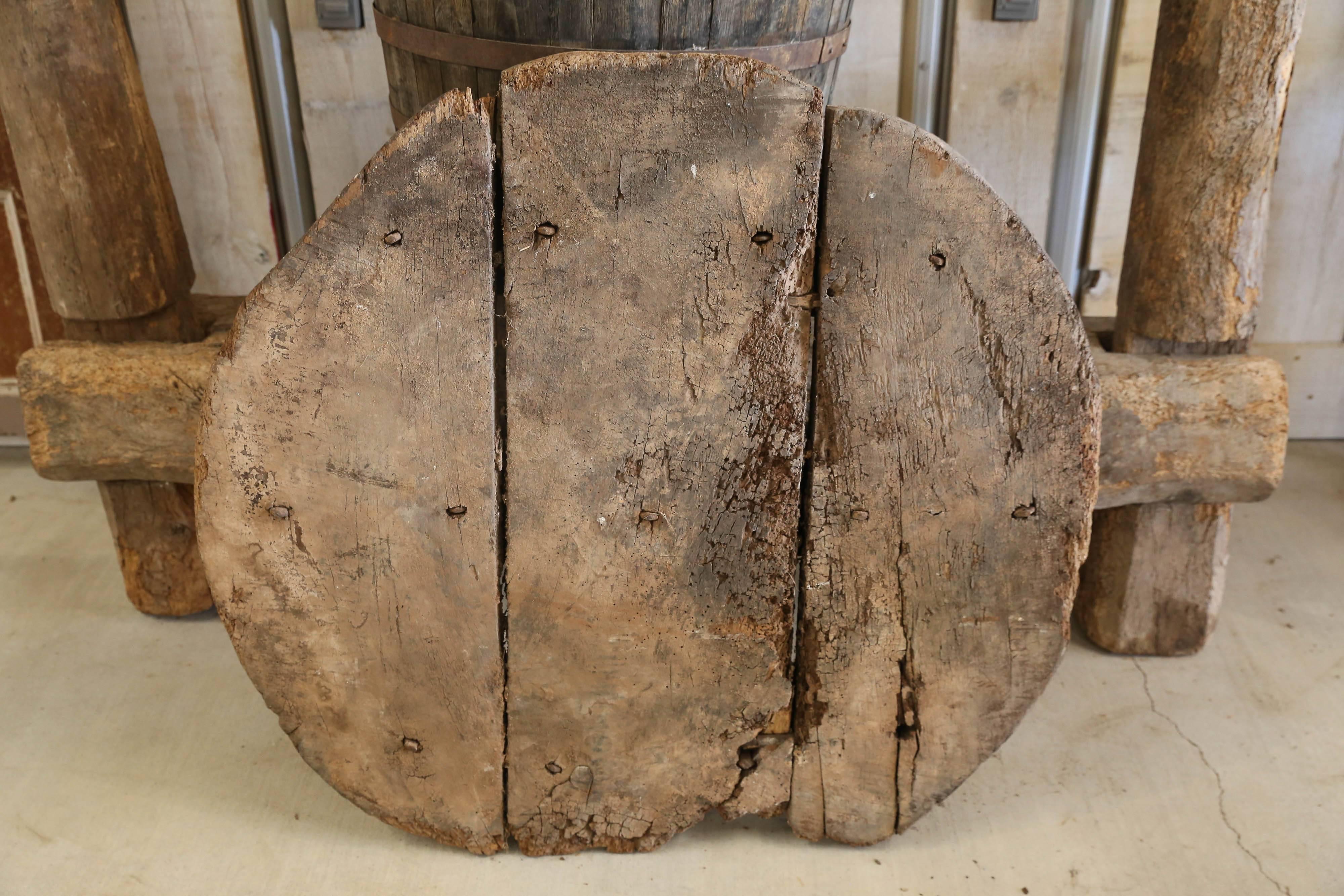 Rare 17th Century Spanish Wooden Wine Press In Distressed Condition In Houston, TX