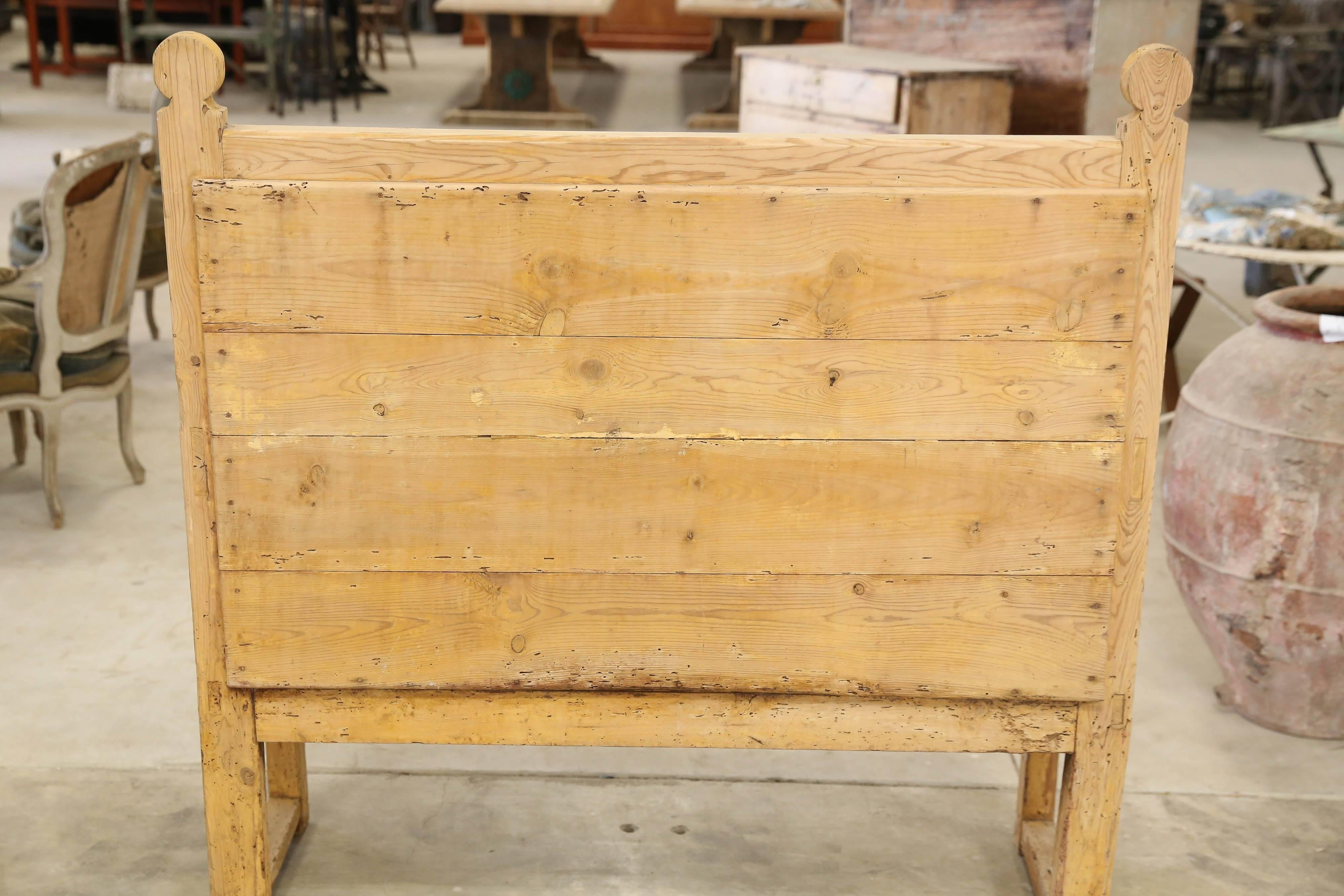 19th Century Pine Bench from Spain For Sale 4