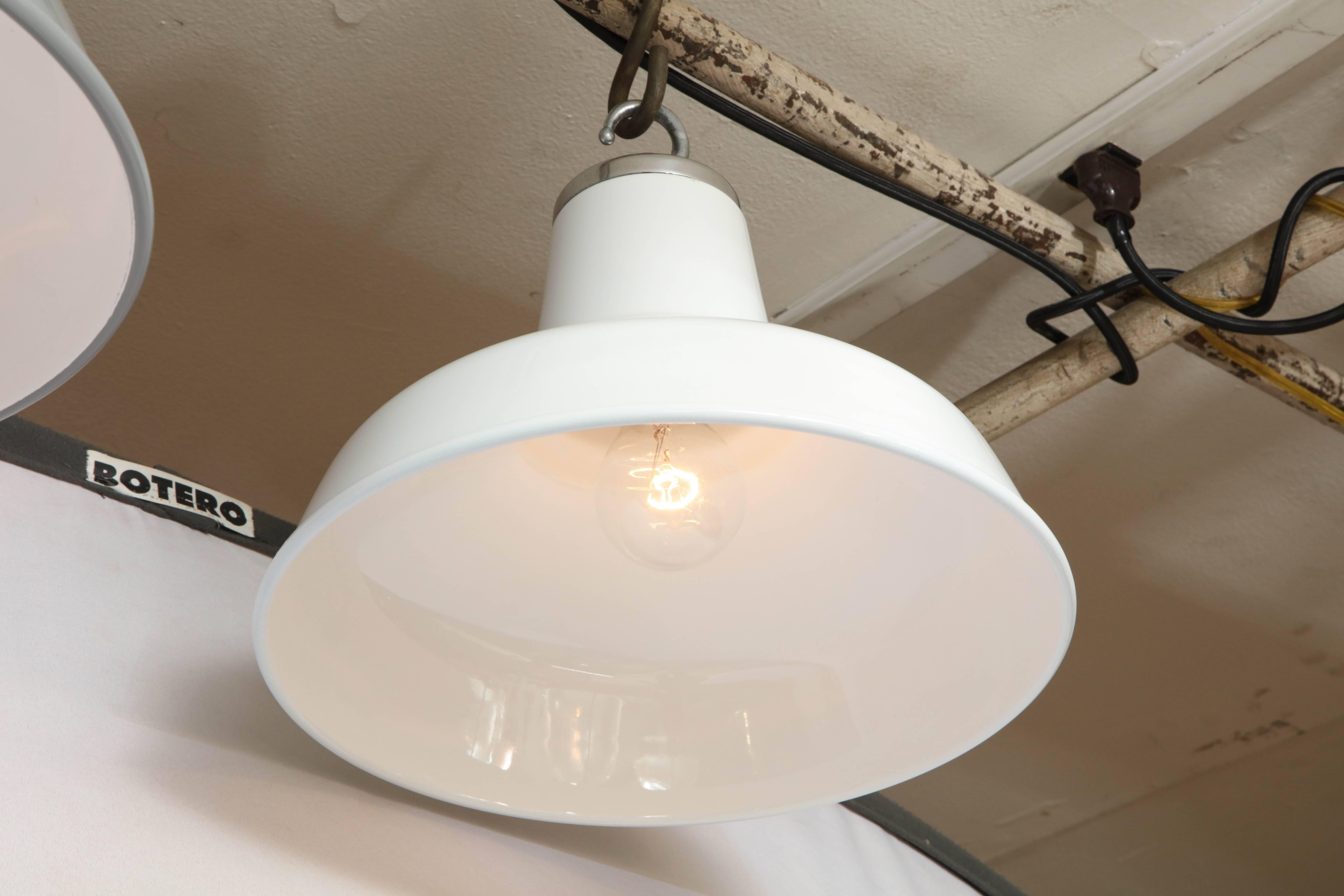 Classic Industrial Shade-White In Excellent Condition In New York, NY