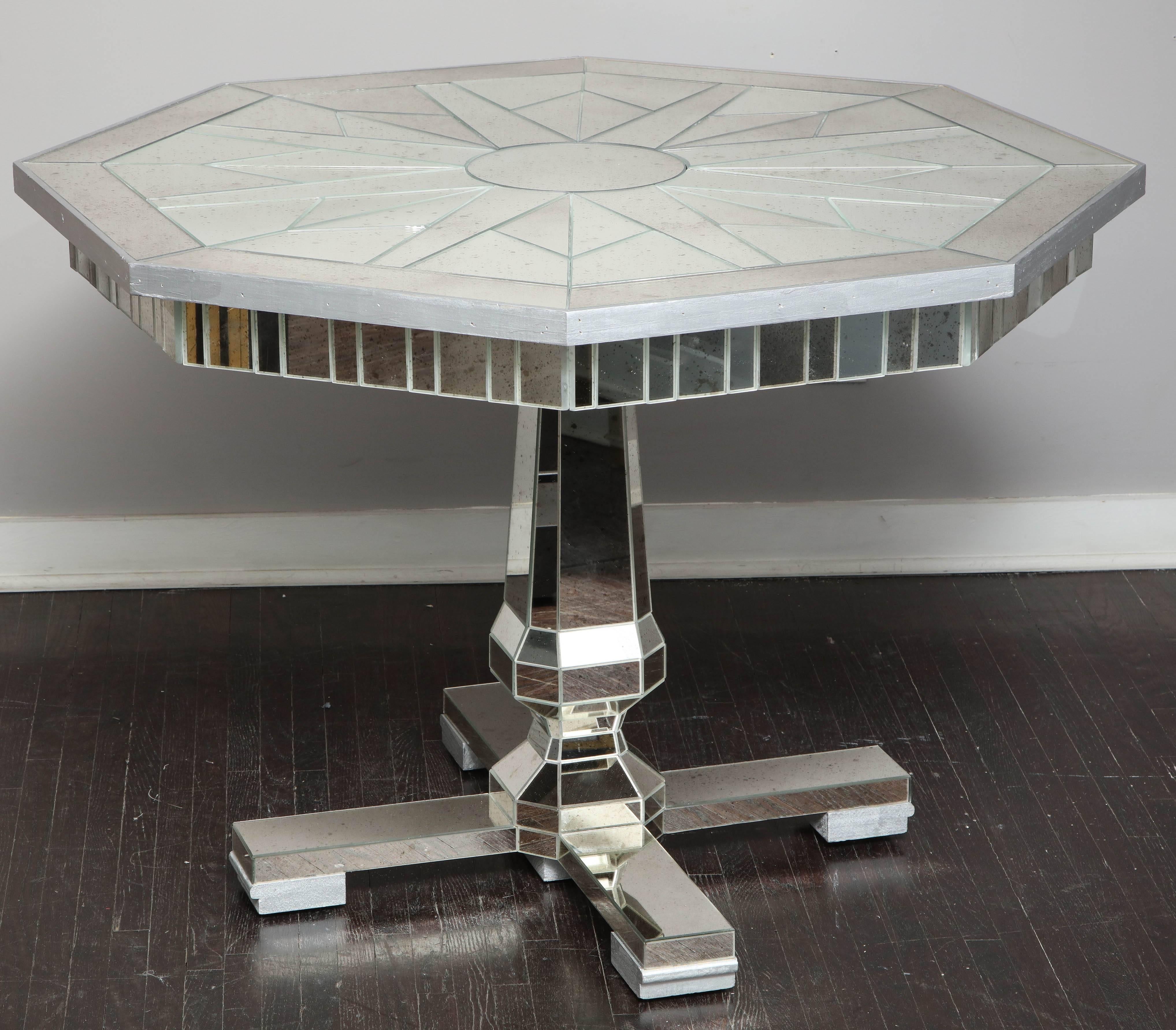 Mirrored centre hall table or dining table in Neoclassical style.
