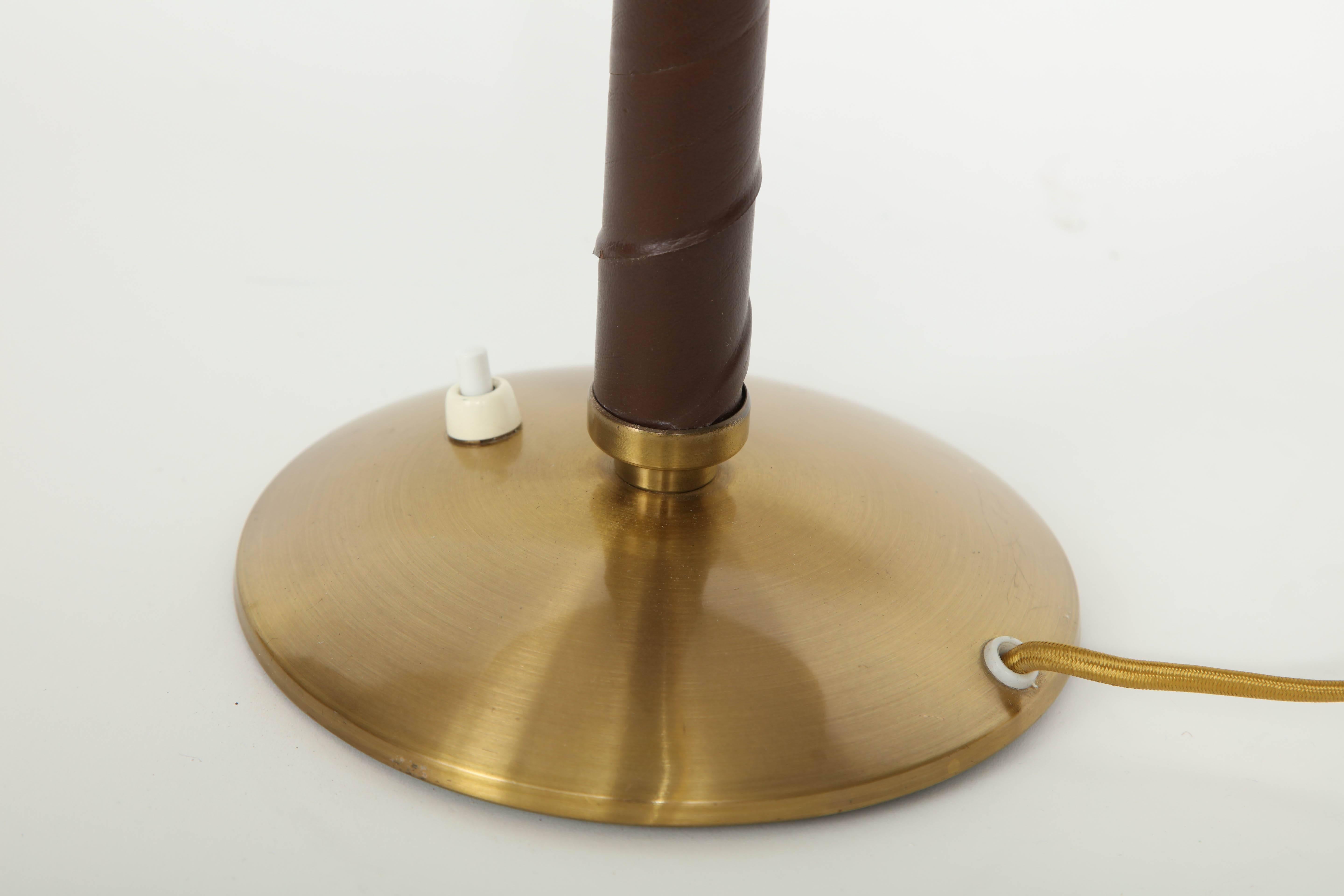 Scandinavian Modern Table Lamp by Einar Båckström In Good Condition In New York, NY