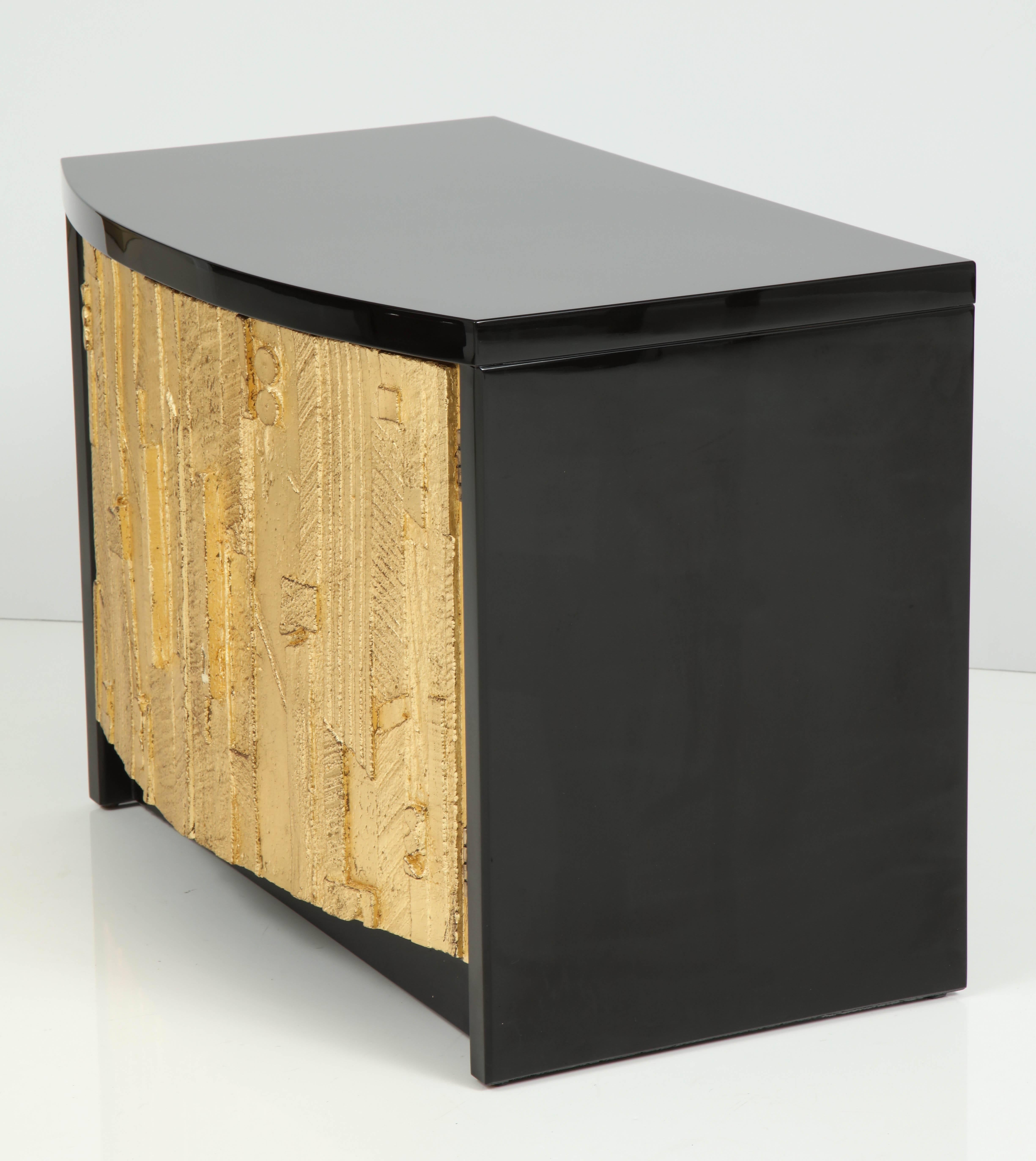 Brutalist Style Black Lacquer and Gold Leaf Nightstands For Sale 5