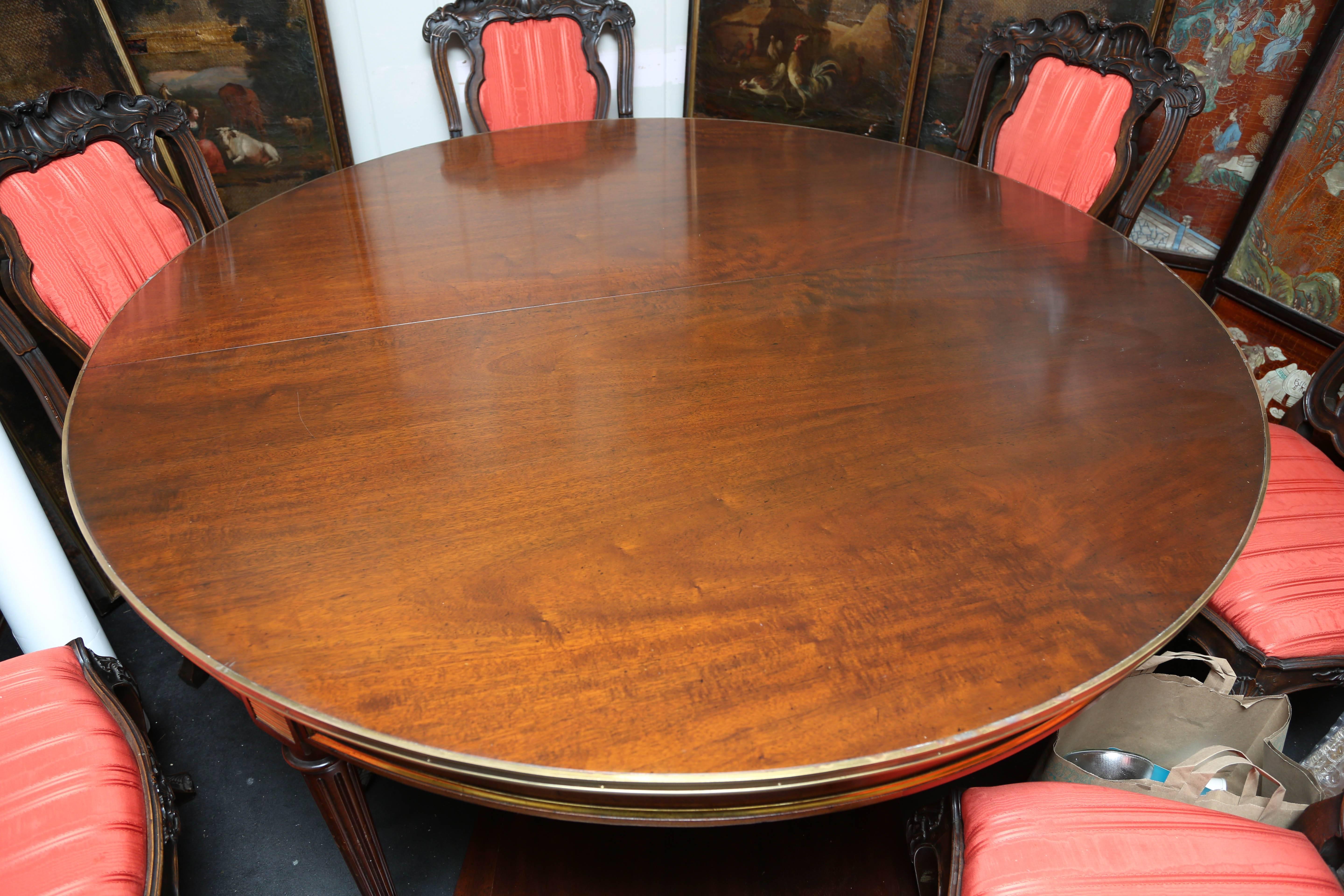 20th Century Superb Louis XVI Style Round Dining Table
