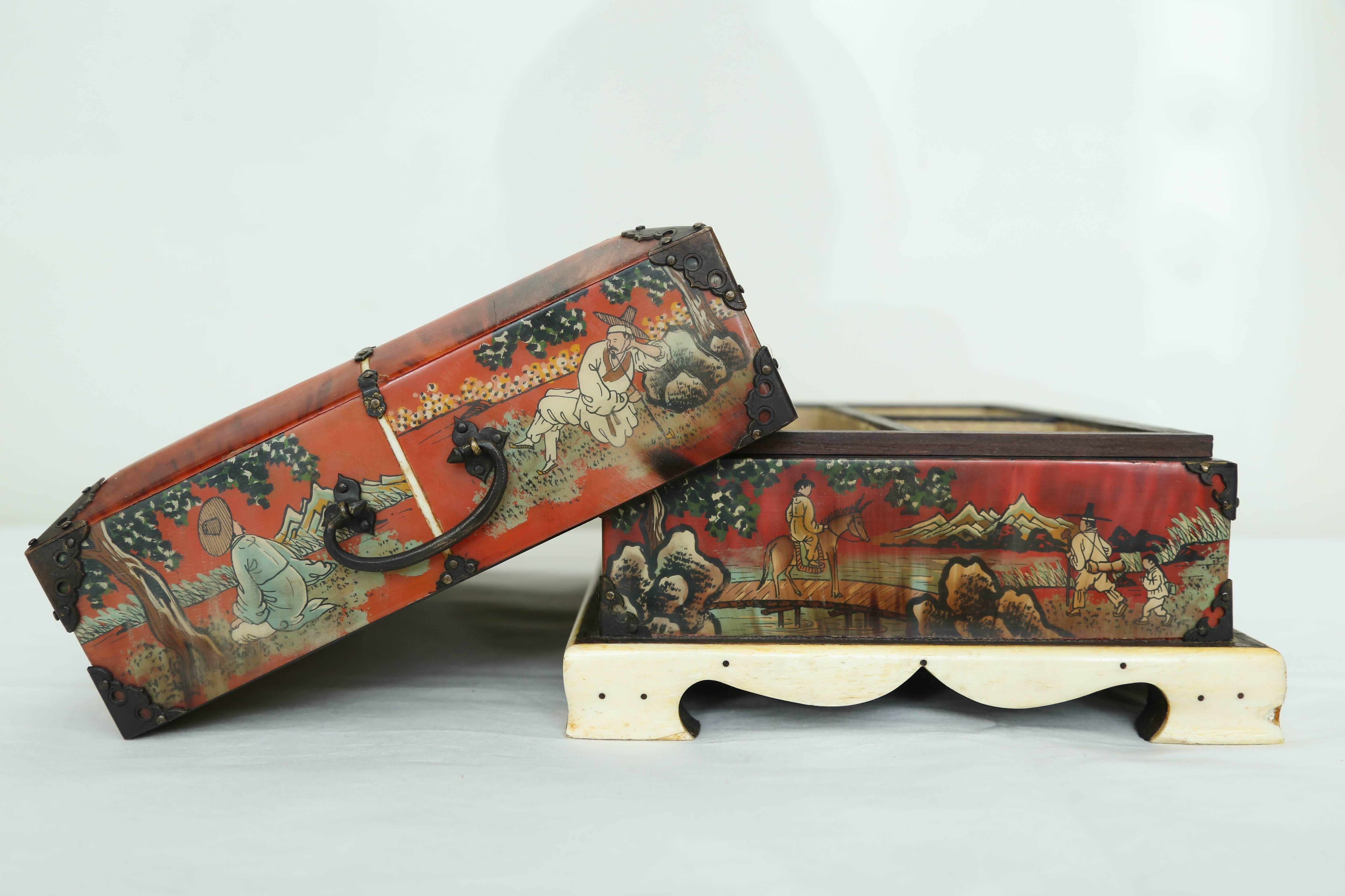 Made for the Western market with detailed paintings. Finely fashioned with quality materials.