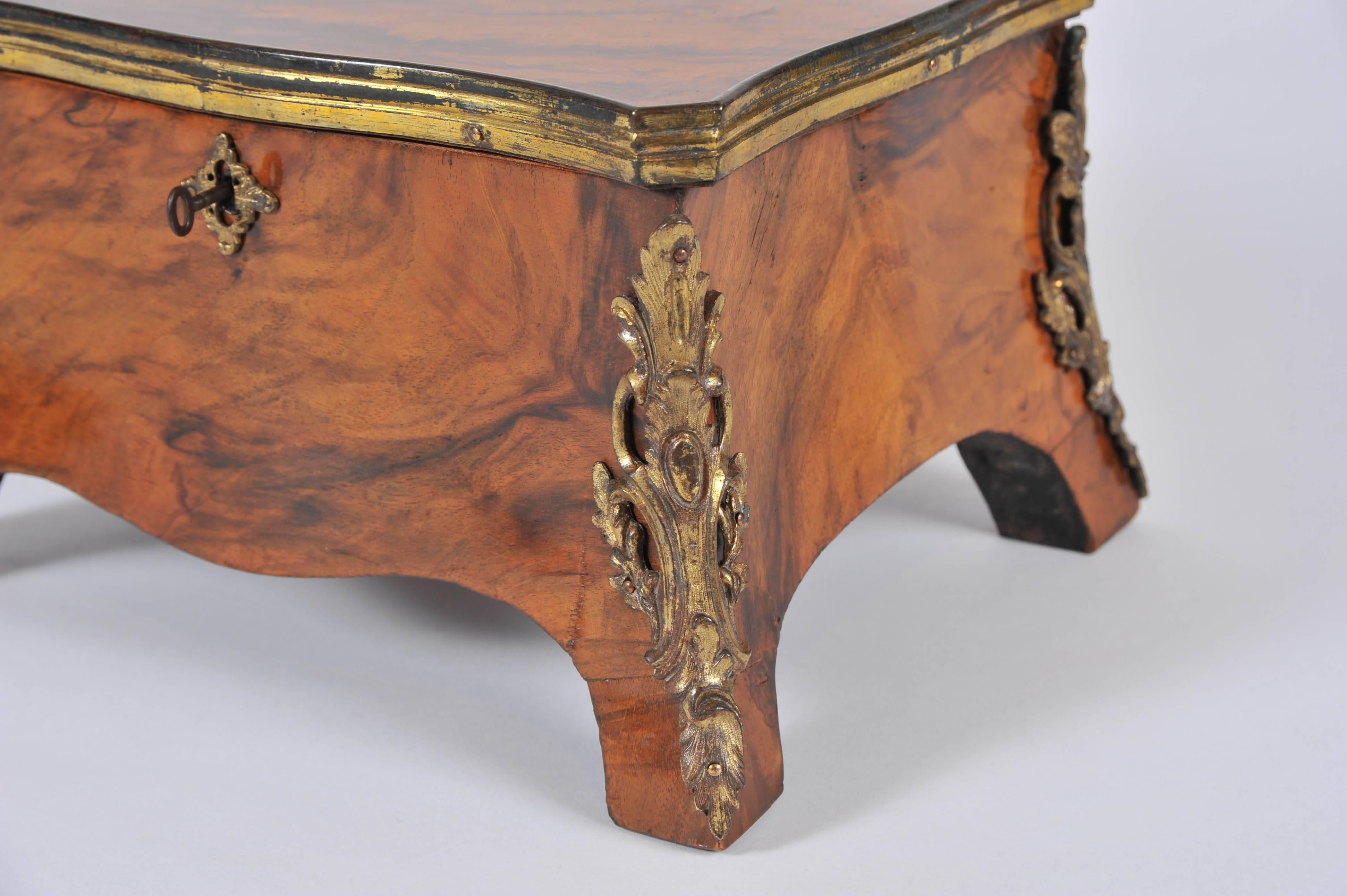 Mid-19th Century Decorative Box, Walnut and Ormolu Mounted, Grand Tour Style In Excellent Condition For Sale In London, GB