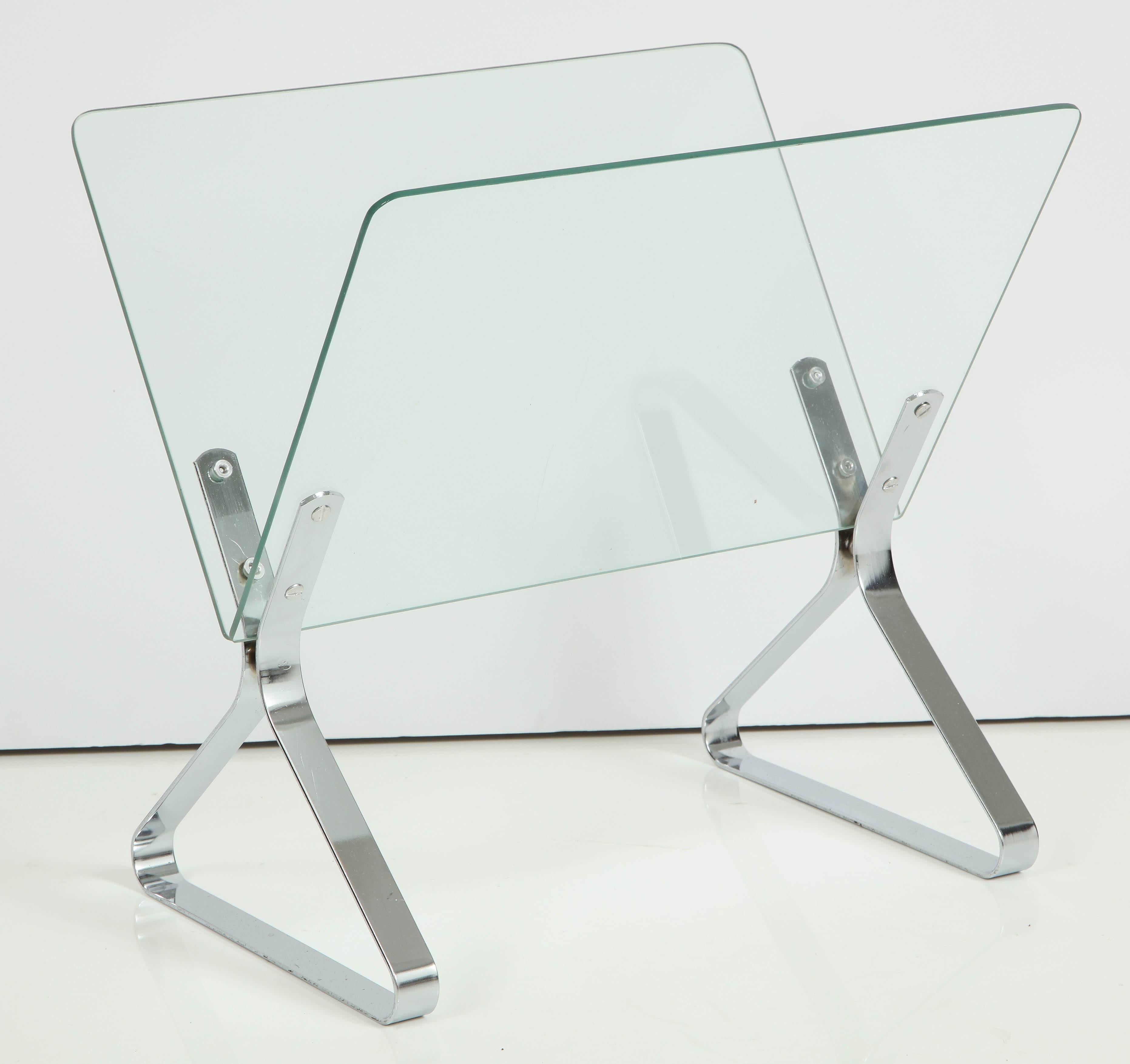 Magazine stand designed by Milo Baughman, circa 1960. Glass with polished chrome details.