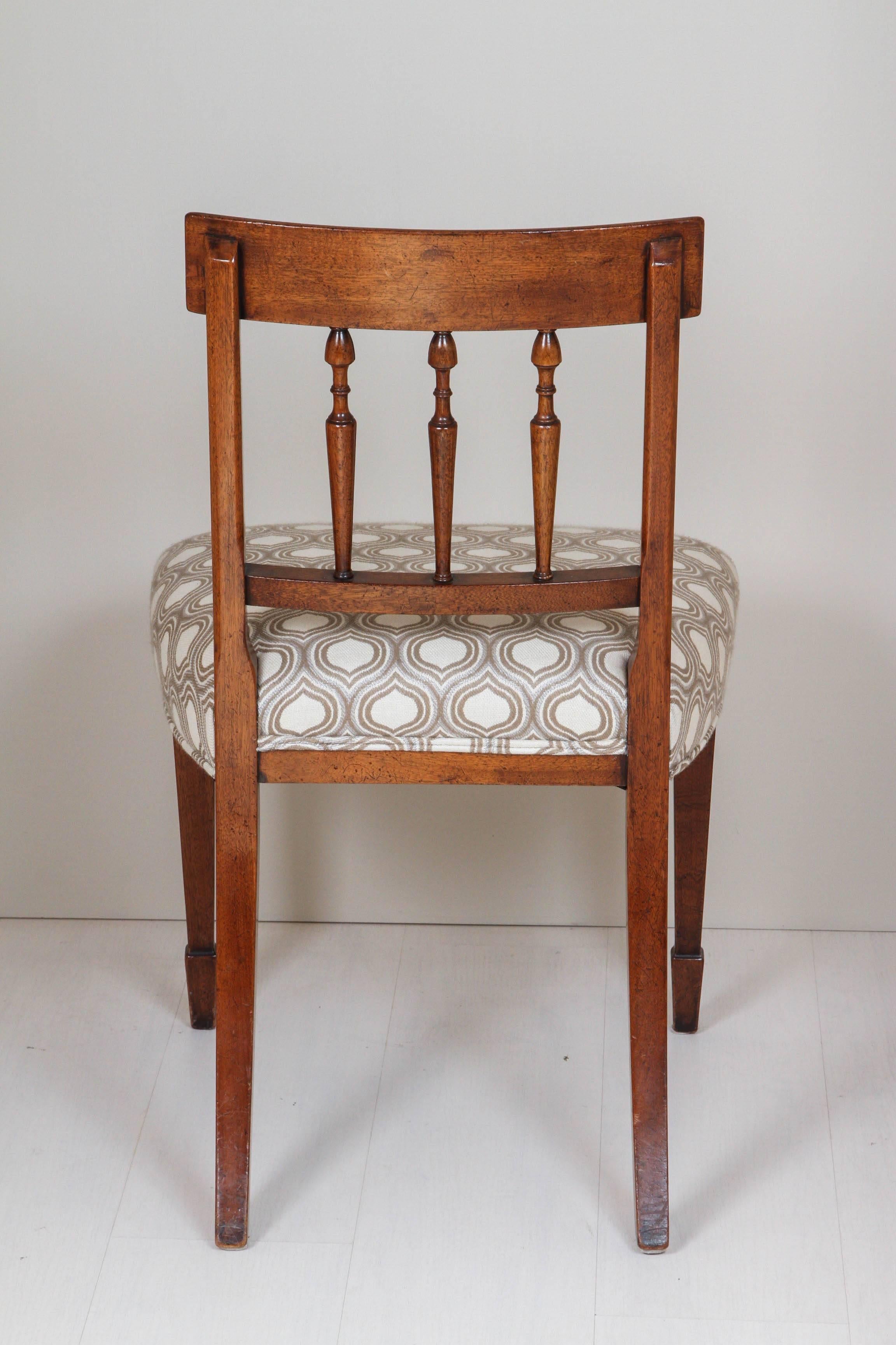 20th Century Set of Six Wooden Chairs For Sale