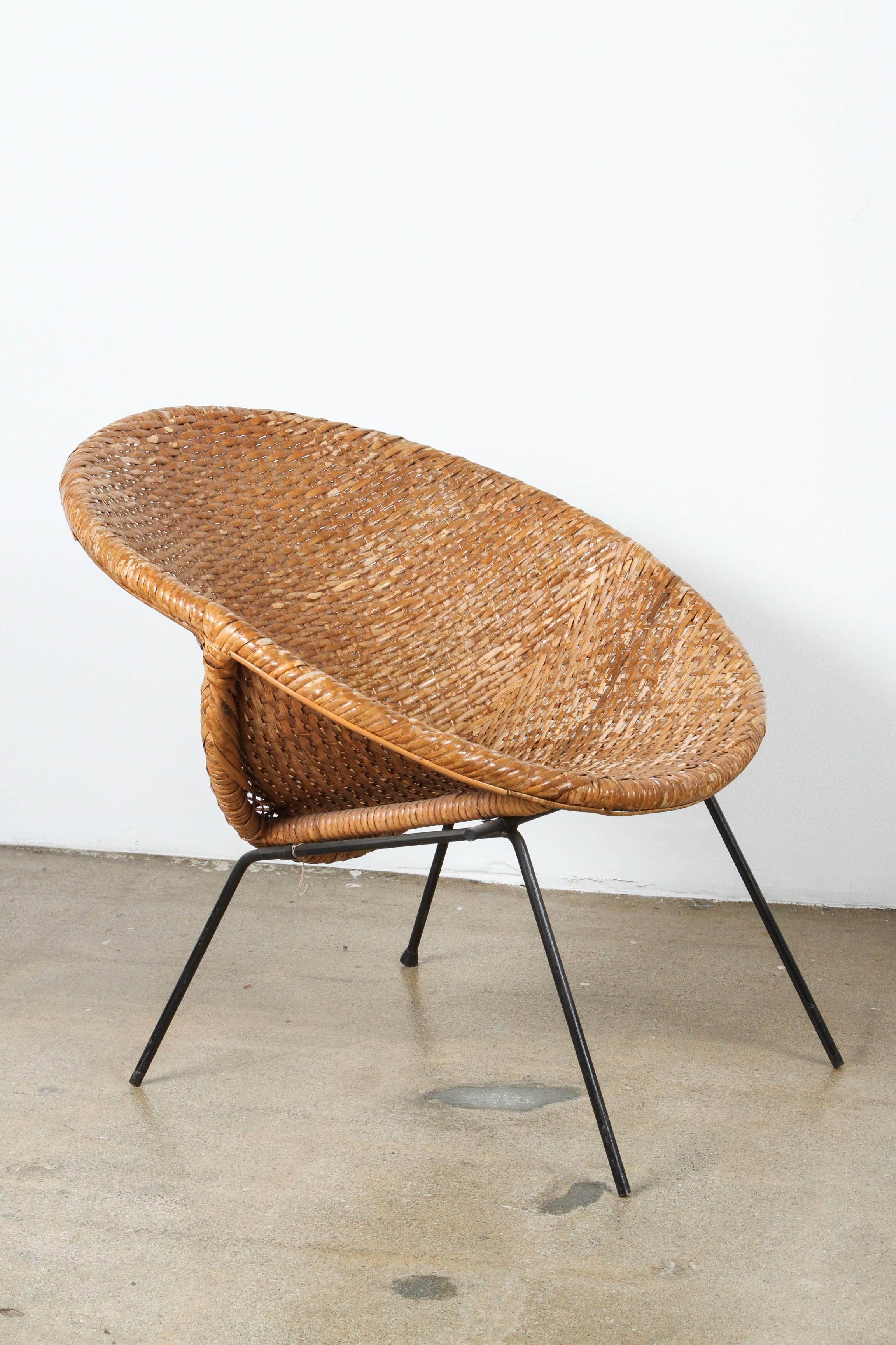 Mid-Century Modern Pair of Rattan Armchairs For Sale