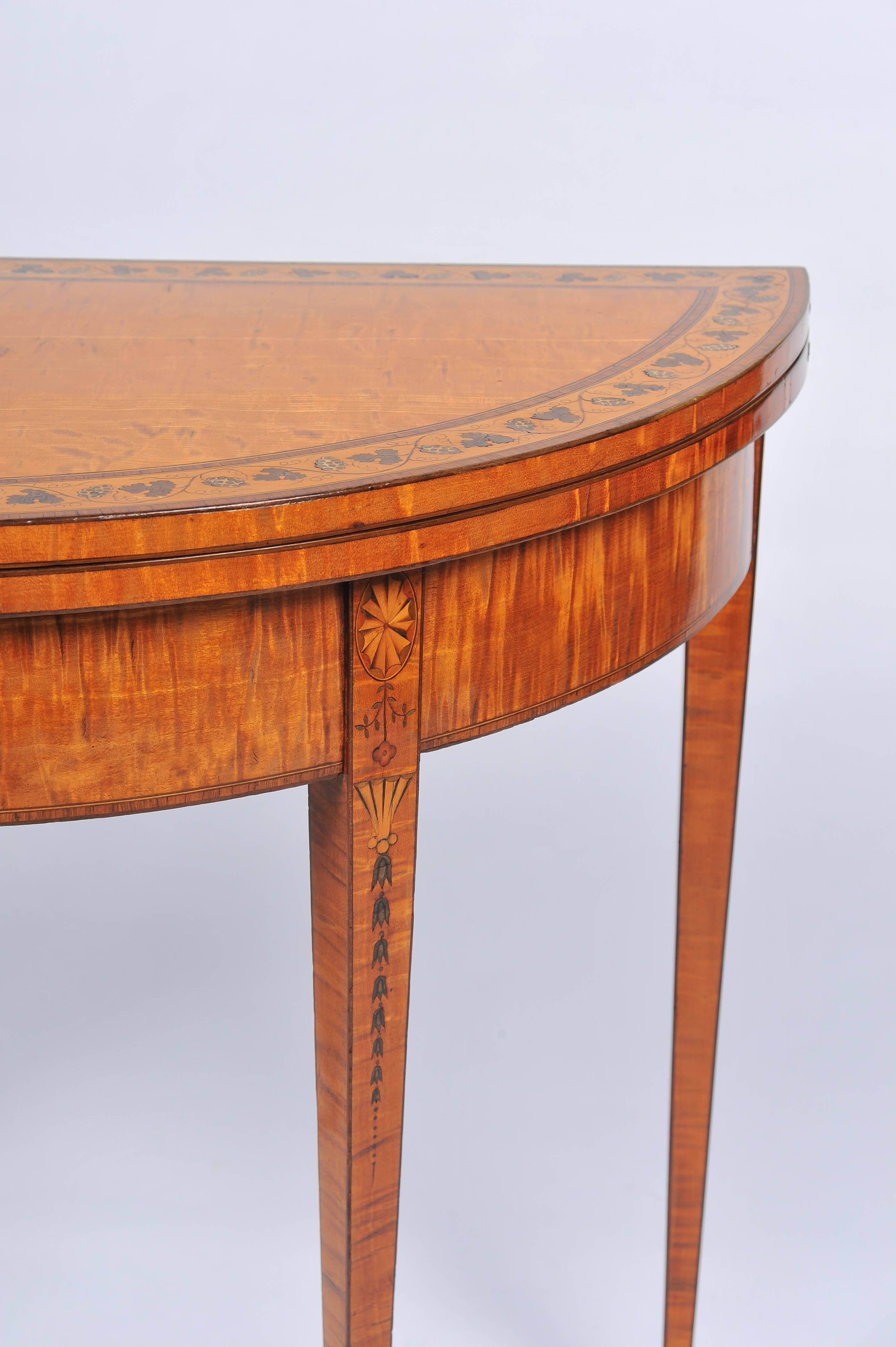 Sheraton Pair of 18th Century Satinwood Card Tables
