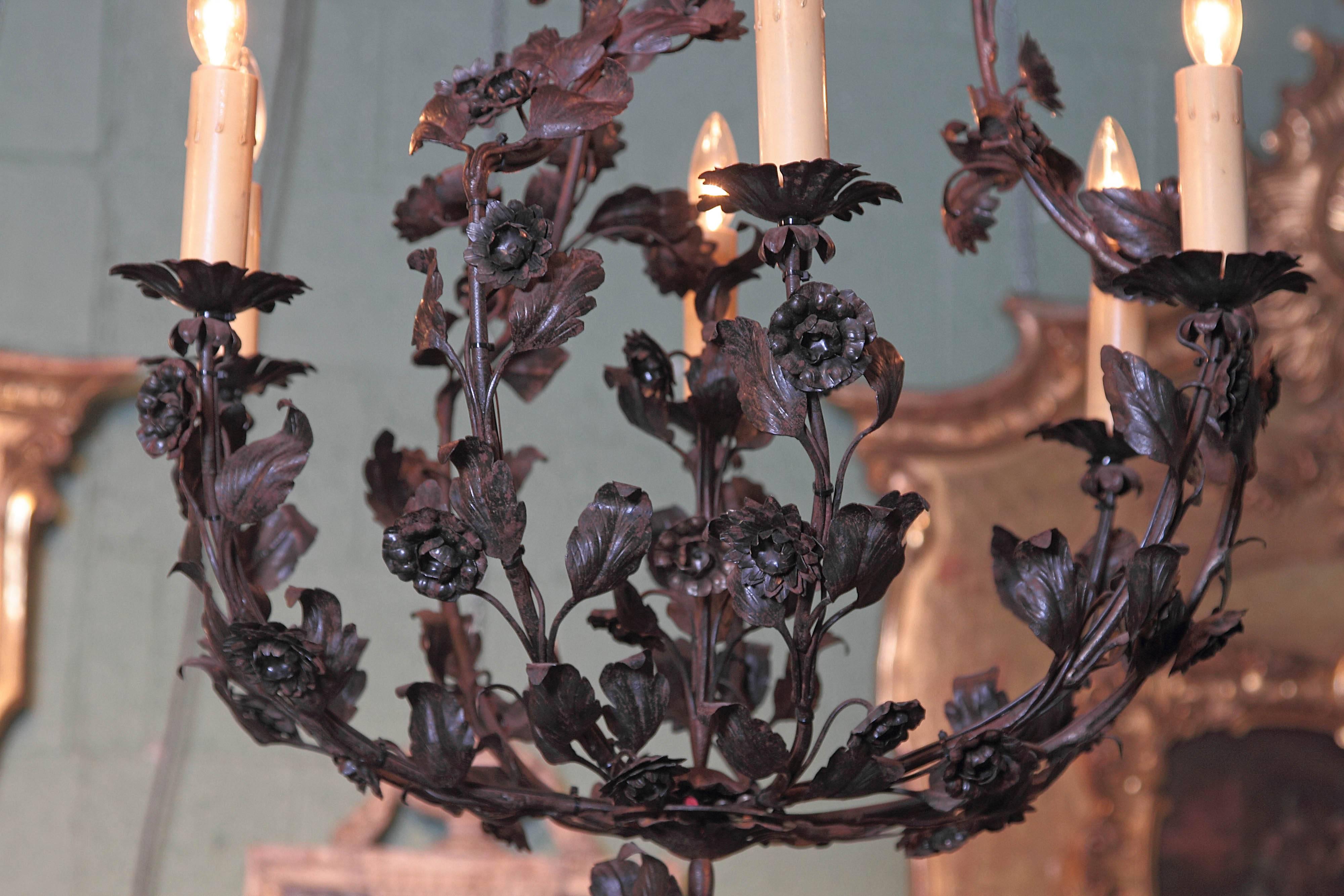 Early 20th Century French Six-Light Metal and Tole Chandelier with Flowers In Excellent Condition In Dallas, TX