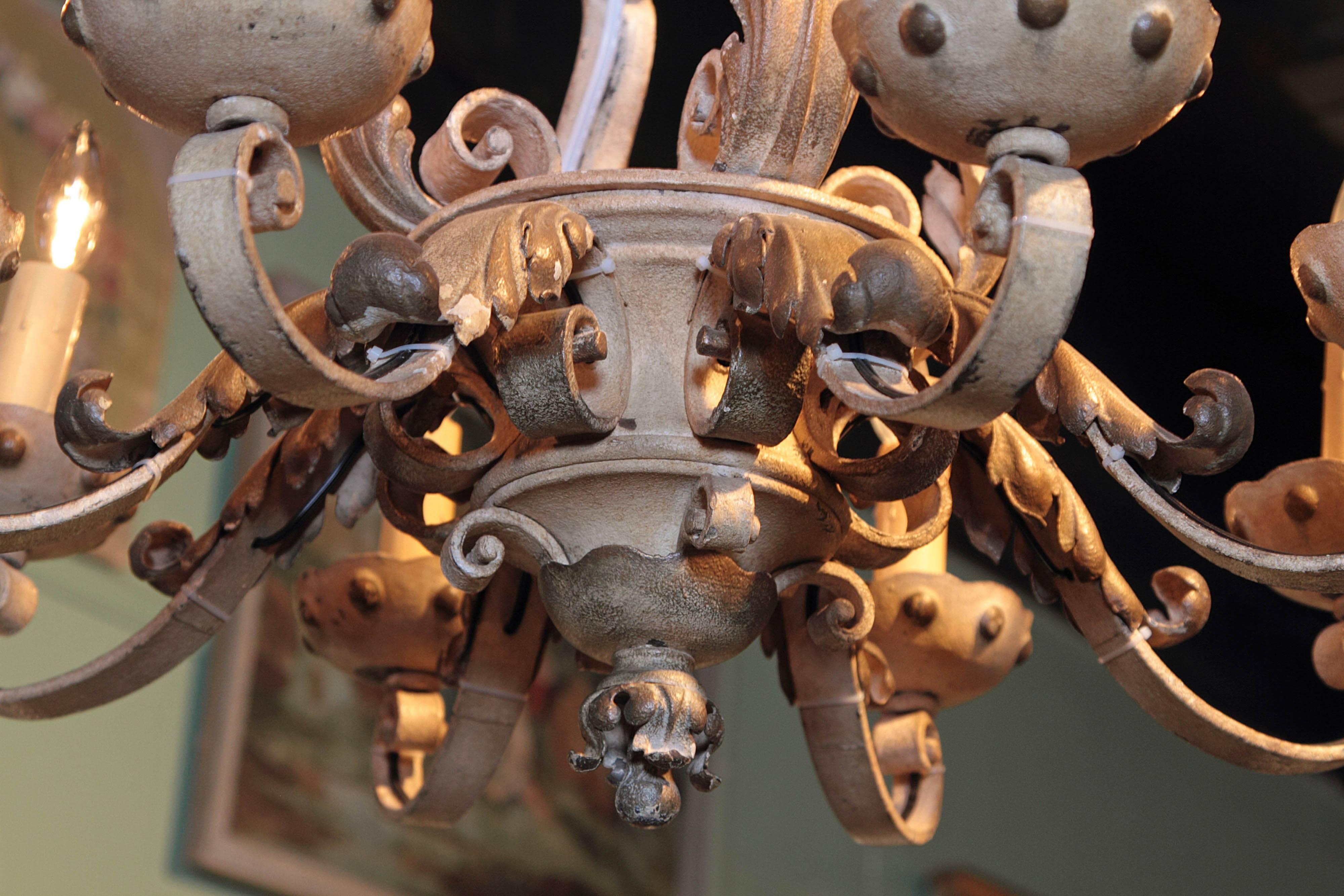 Late 19th Century French Painted and Gilt Eight-Light Wrought Iron Chandelier In Excellent Condition In Dallas, TX