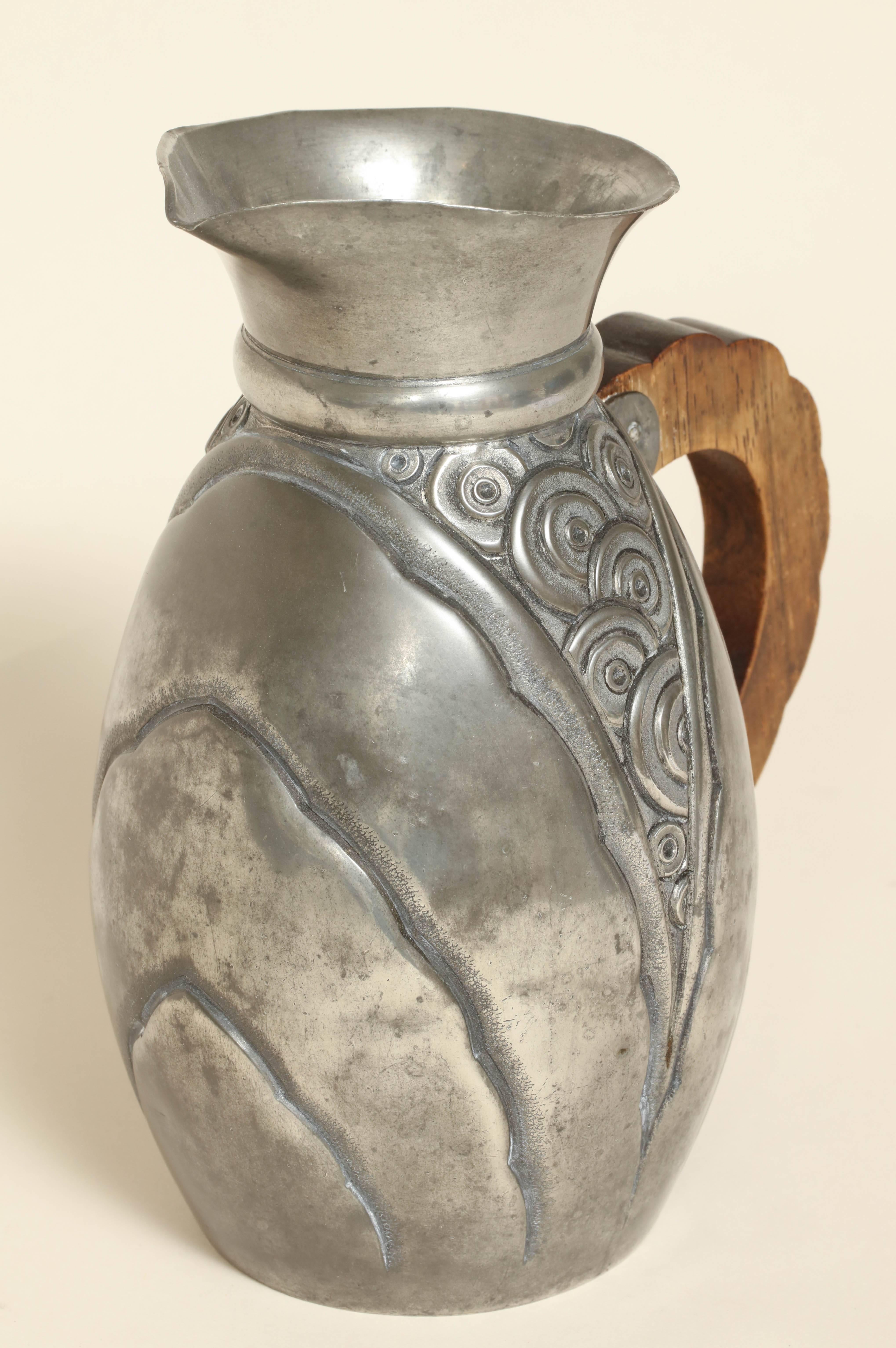 Rene Delavan French Art Deco Pewter Dinanderie Pitcher In Excellent Condition In New York, NY