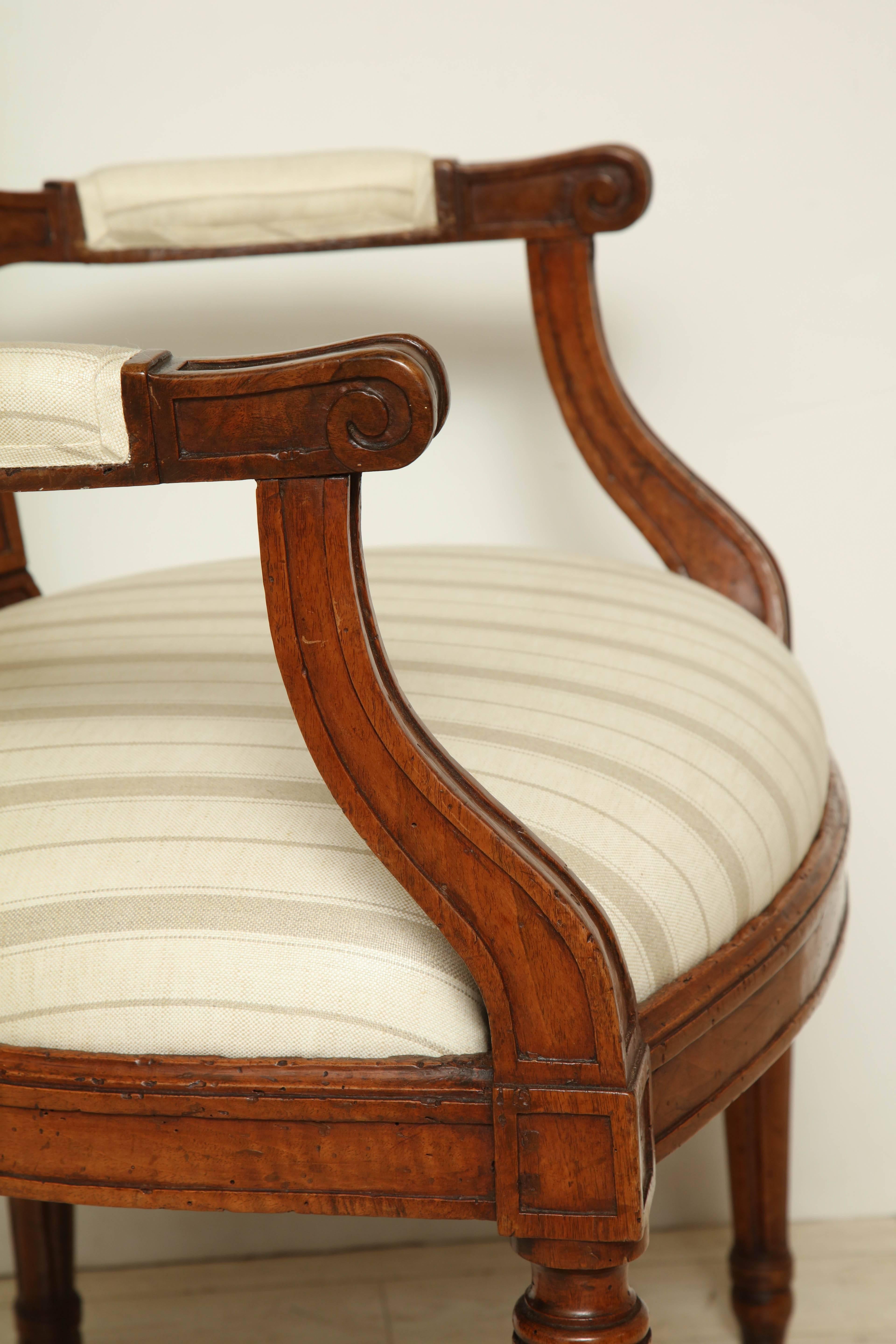 Pair of 18th Century Italian Walnut Armchairs Upholstered in Striped Linen 2