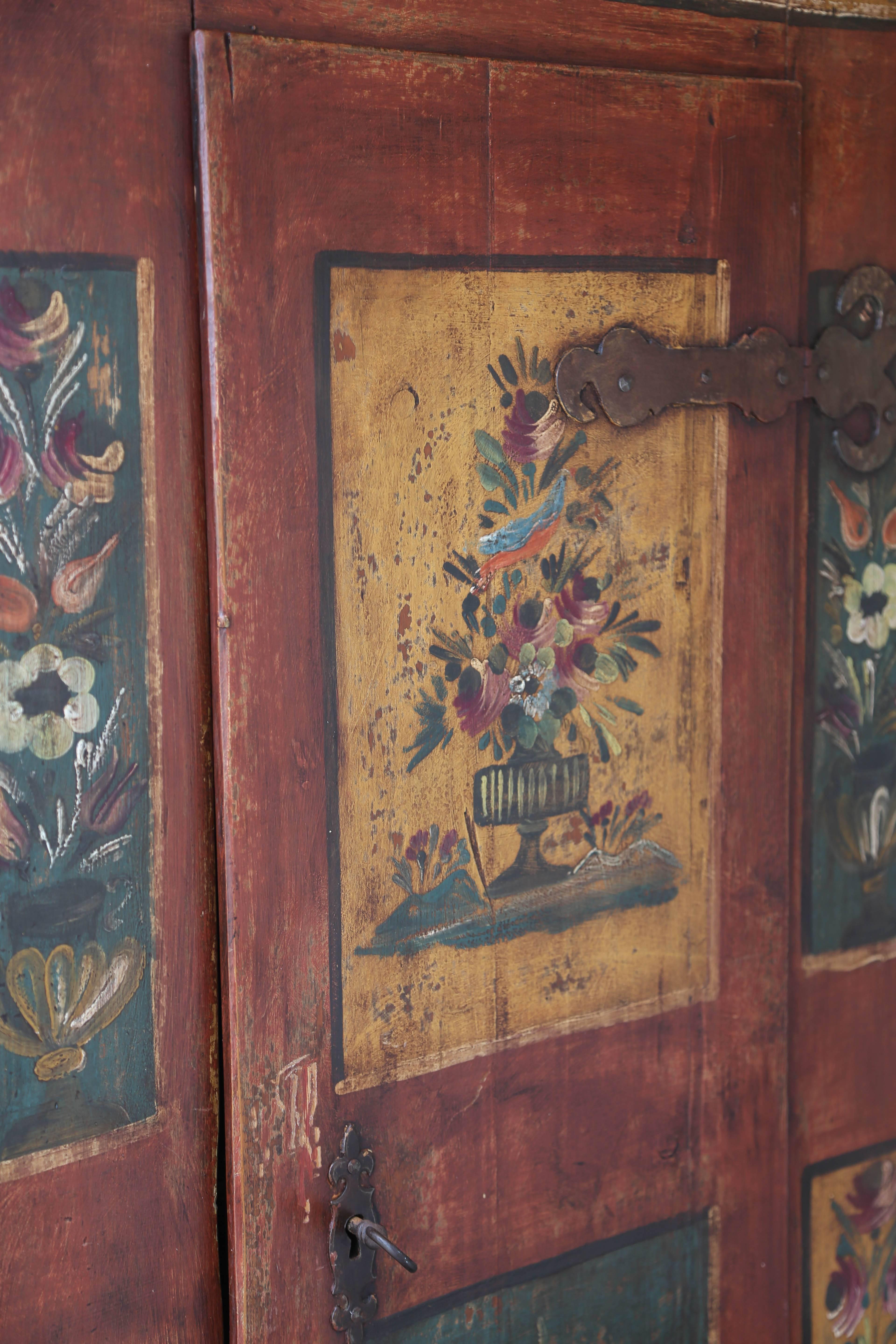 Superb 19th Century Hand-Painted Italian Armoire 3