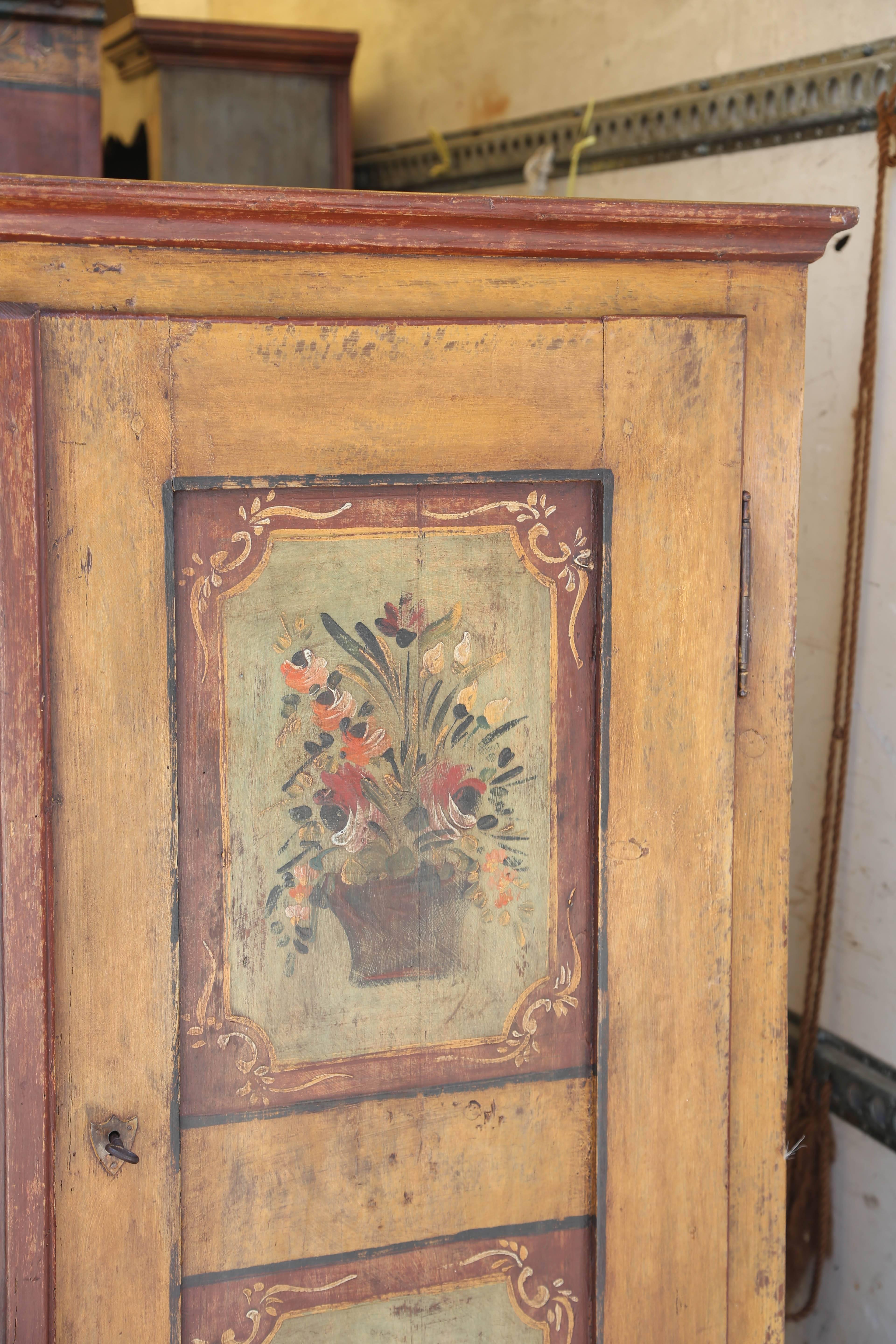 Superb 19th Century Hand-Painted Italian Armoire 1