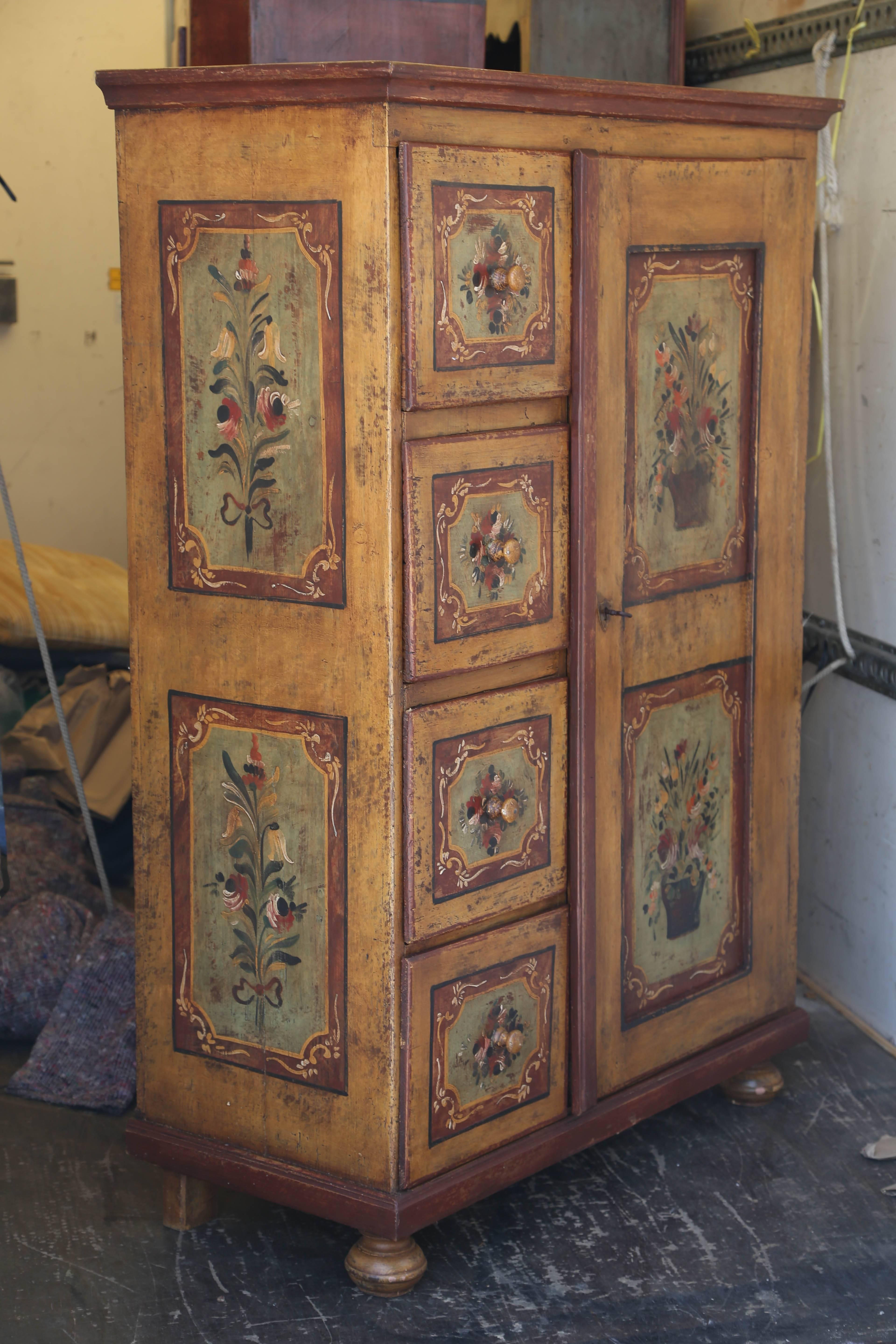 Superb 19th Century Hand-Painted Italian Armoire 5