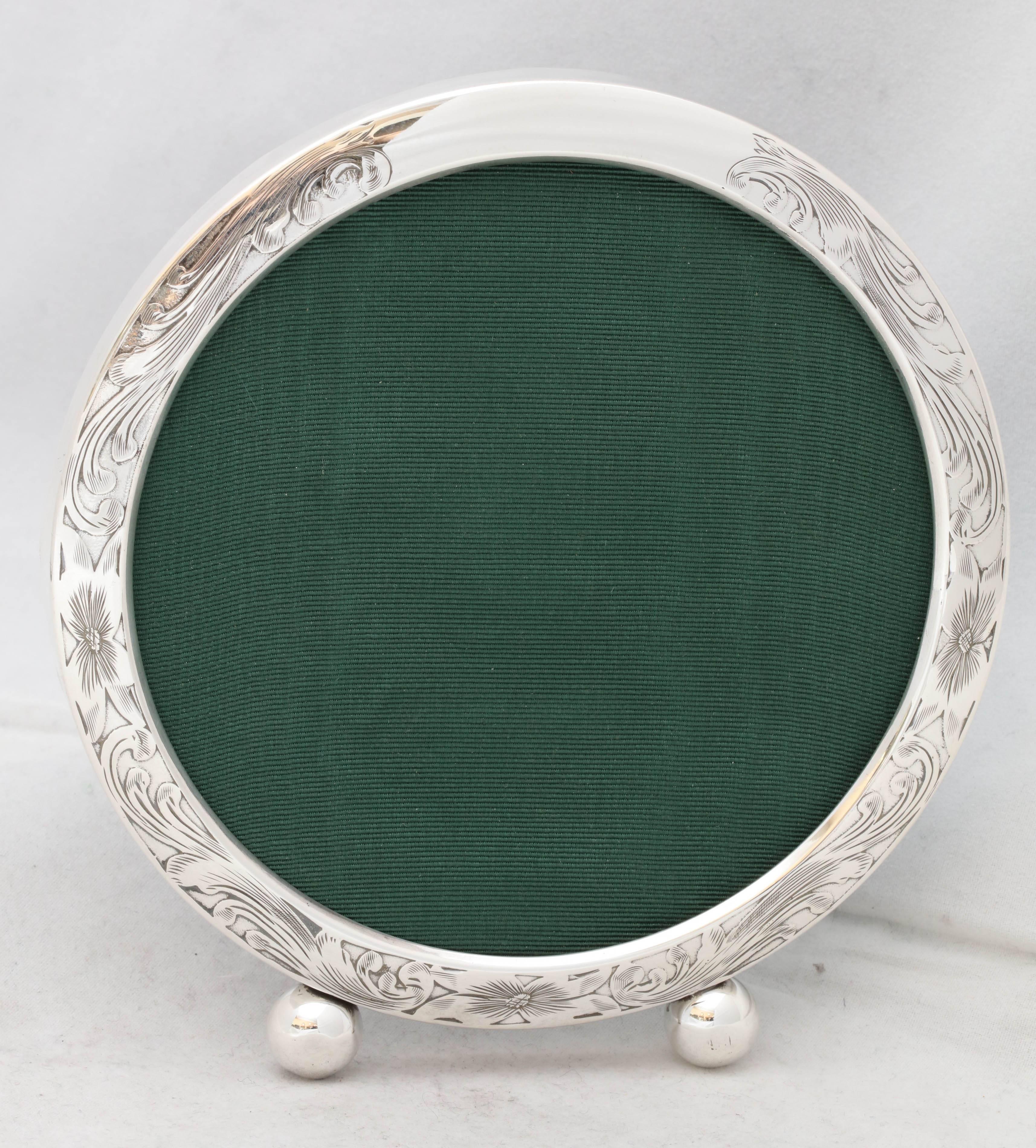 American Edwardian Sterling Silver Round Picture Frame on Ball Feet