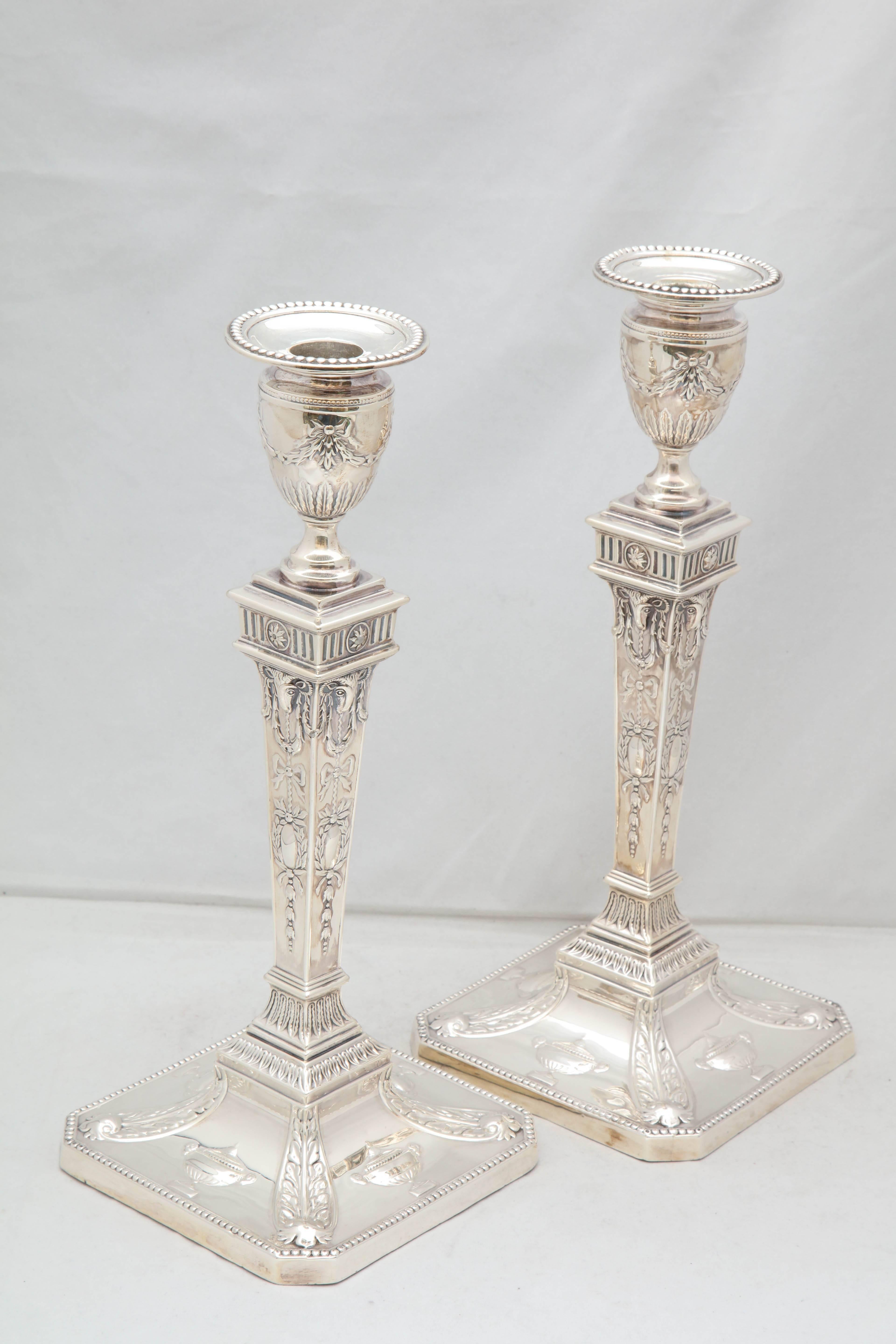 Tall Pair of Edwardian Sterling Silver Adam Style Candlesticks In Excellent Condition In New York, NY