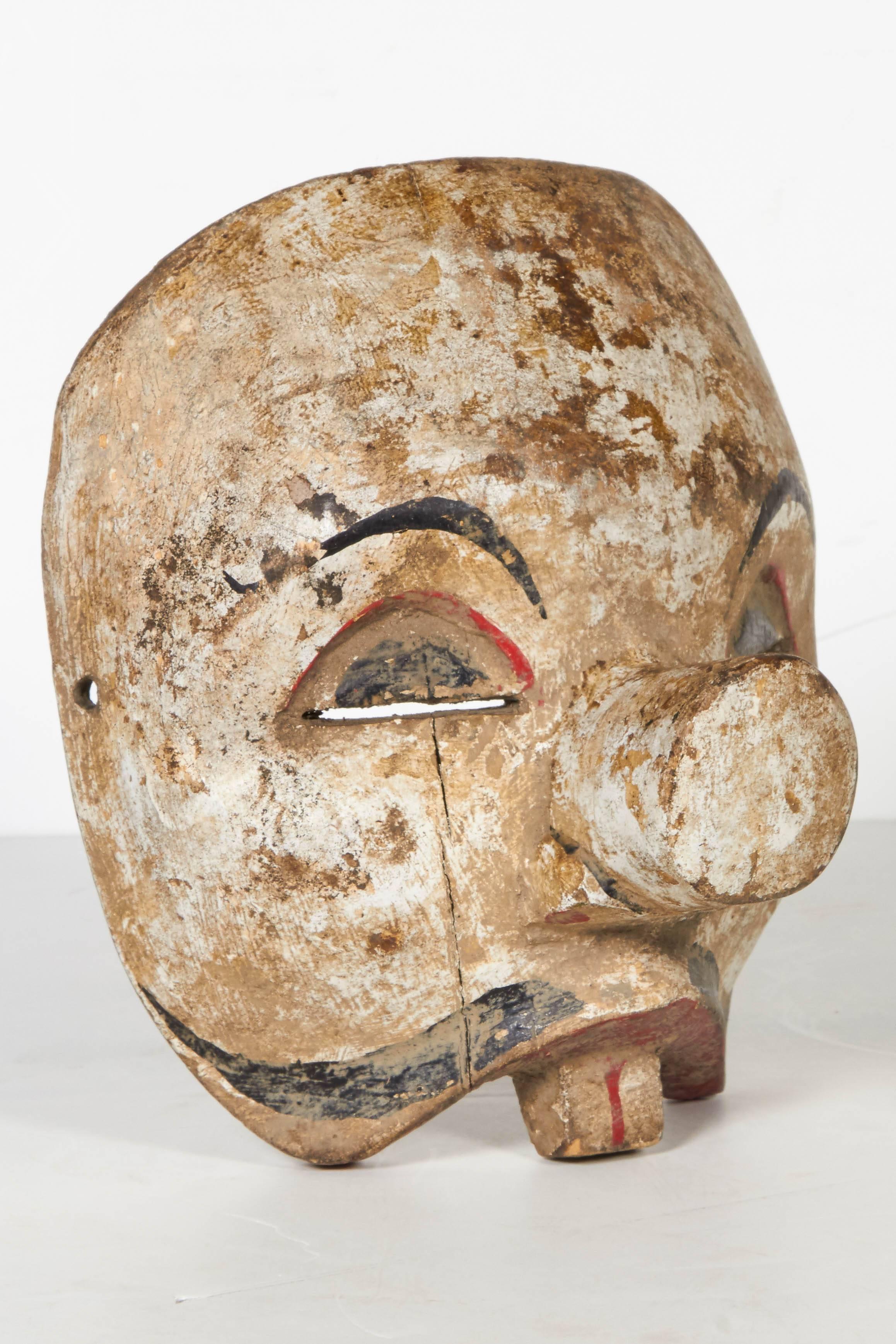 Early 20th Century Balinese Clown Mask with Original Paint For Sale 1