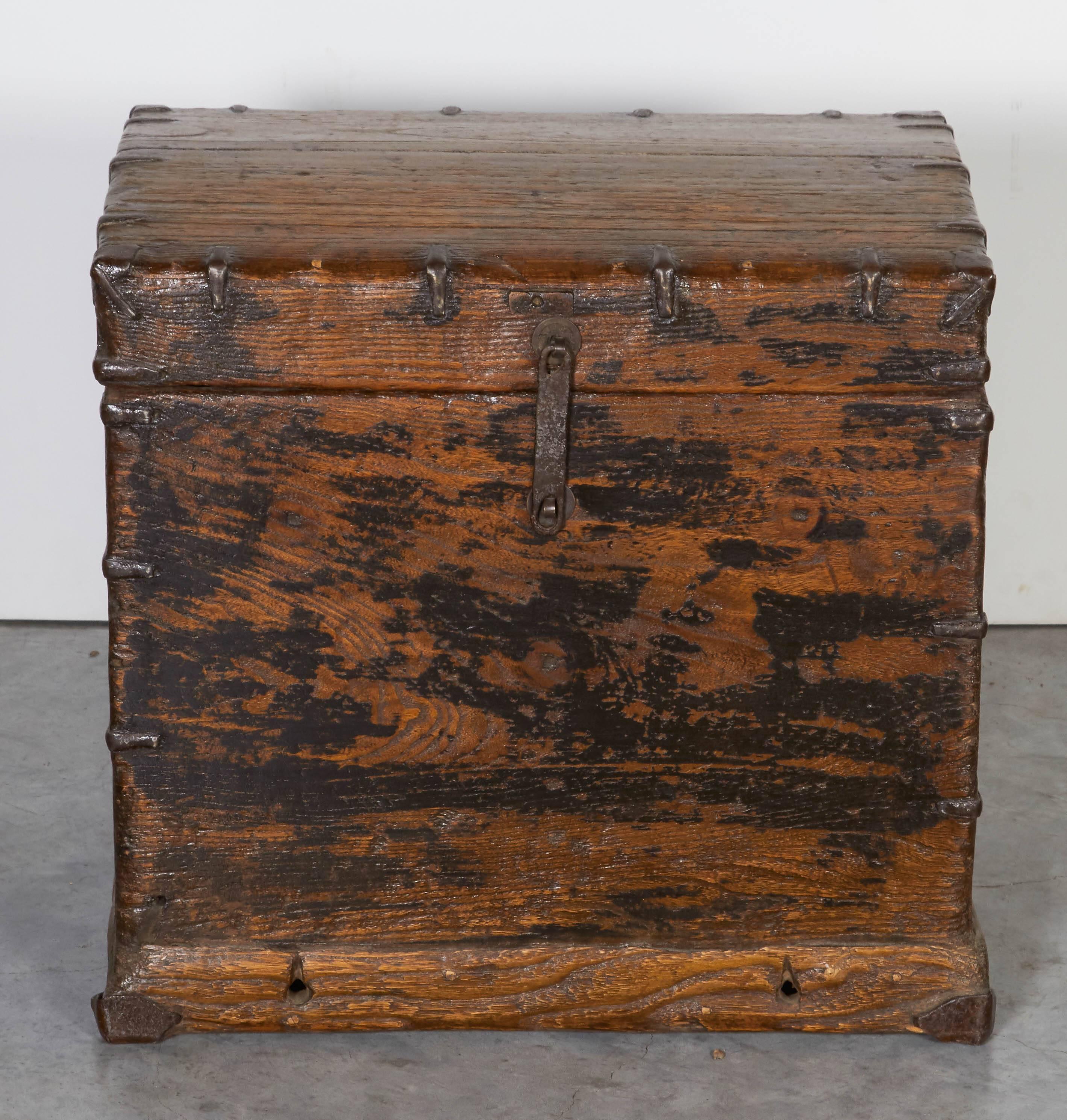 A gracefully shaped antique Chinese chest with traces of old lacquer creating a striking patina. This piece features it's original iron fittings. From Shanxi Province, circa 1900.
BX452.