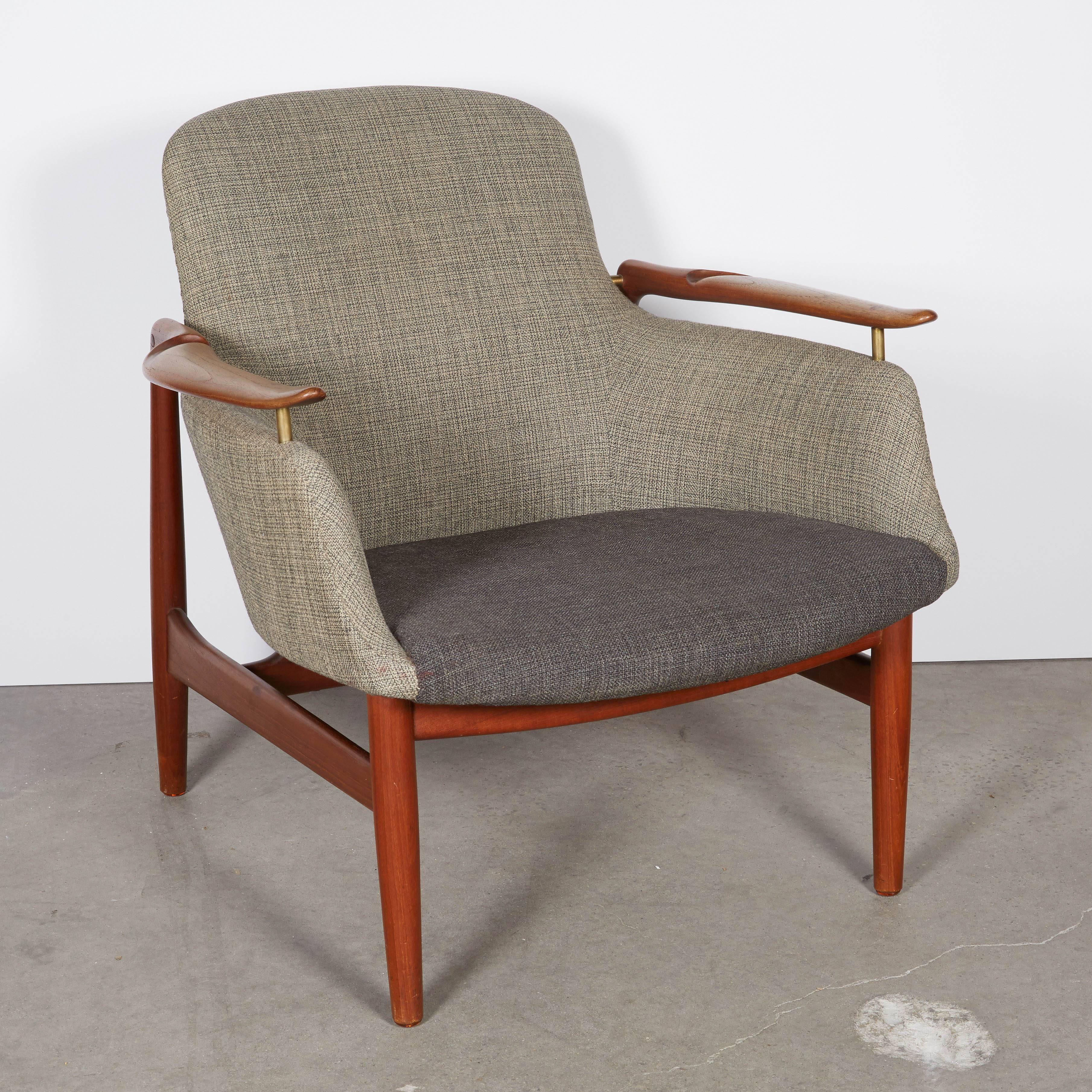 Vintage Finn Juhl Arm Chairs 

These iconic Danish chairs are in excellent condition. Comfortable and just right for most bodies. The foam is crunchy but we can have it replaced and save the original Lis Ahlmann fabric, which we will do upon