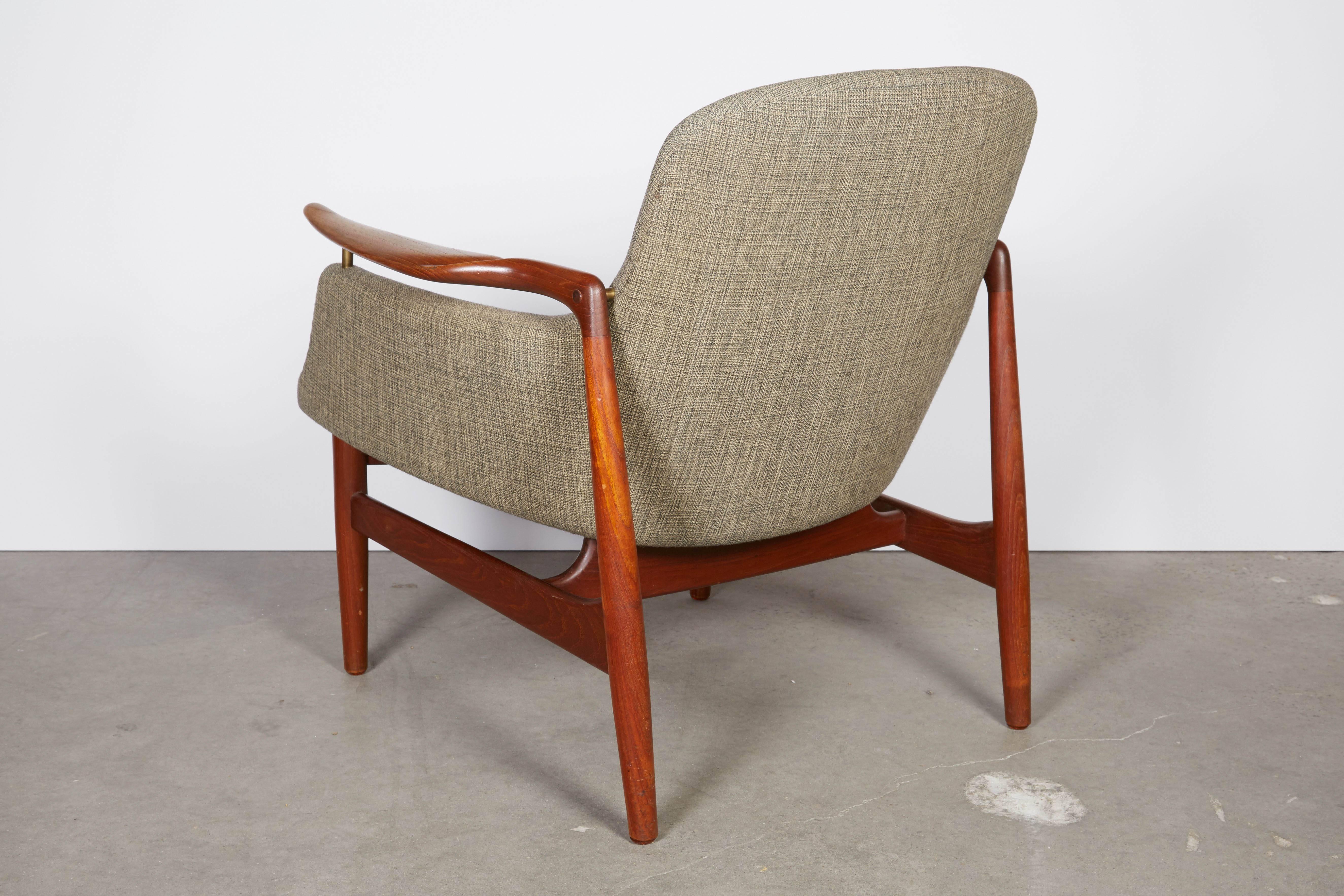 Danish Modern NV 53 Chairs by Finn Juhl, Pair 1