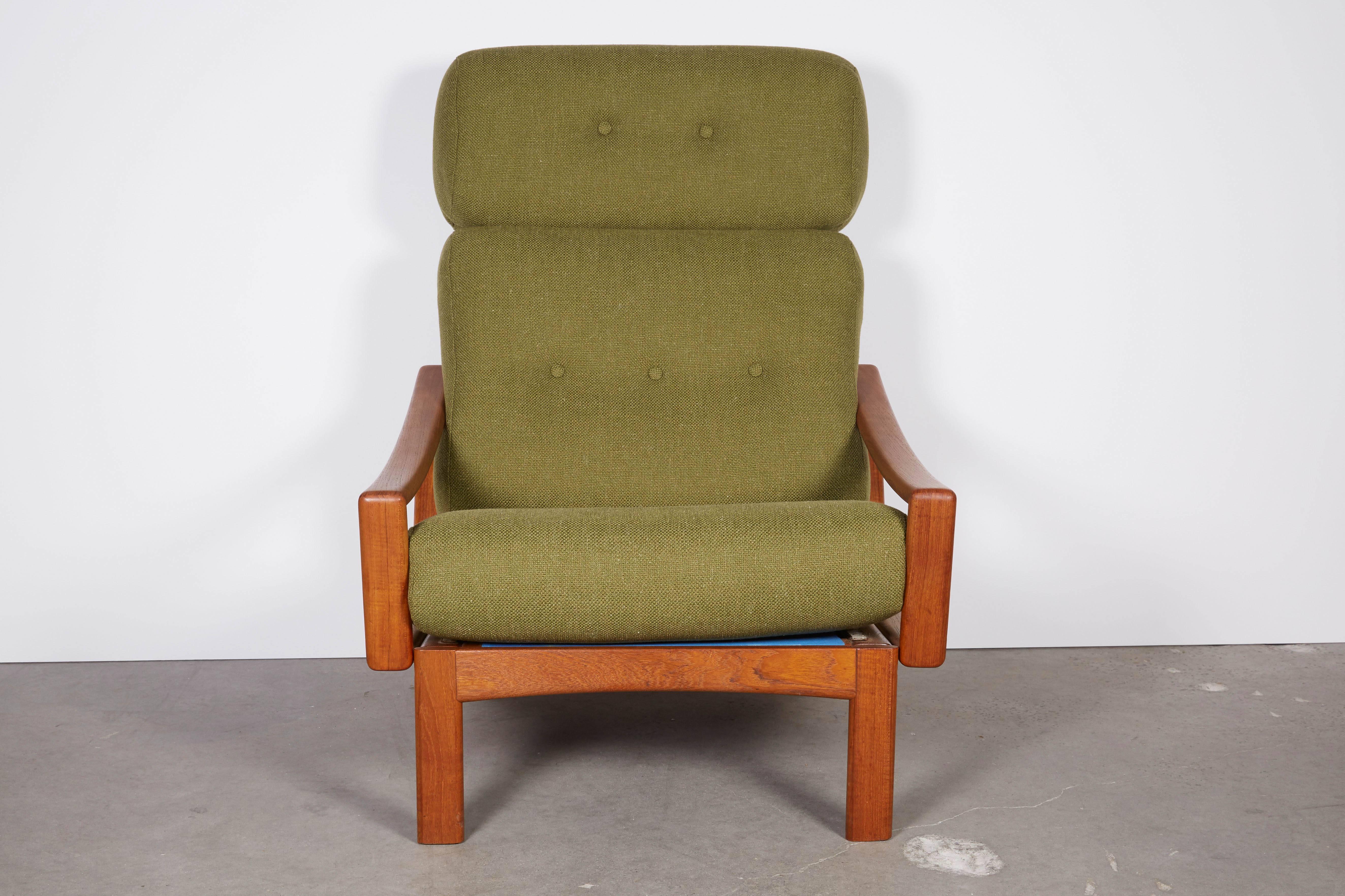 Danish Teak Club Chair In Excellent Condition In New York, NY