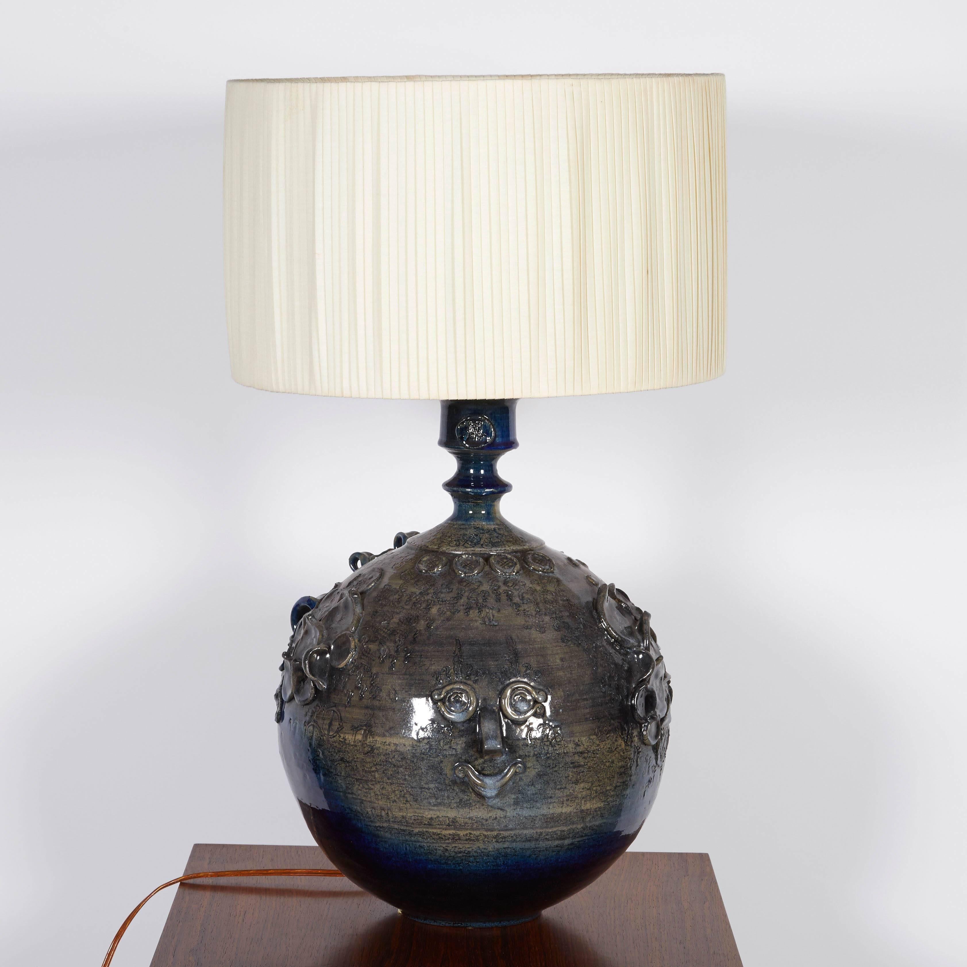 Vintage 1960s Bjorn Wiinblad Ceramic Lamp 

This mid century ceramic table lamp is in very good condition. A couple of slight chips around the curly hair (photographed). Otherwise a lovely addition to any room. Ready for pick up, delivery, or
