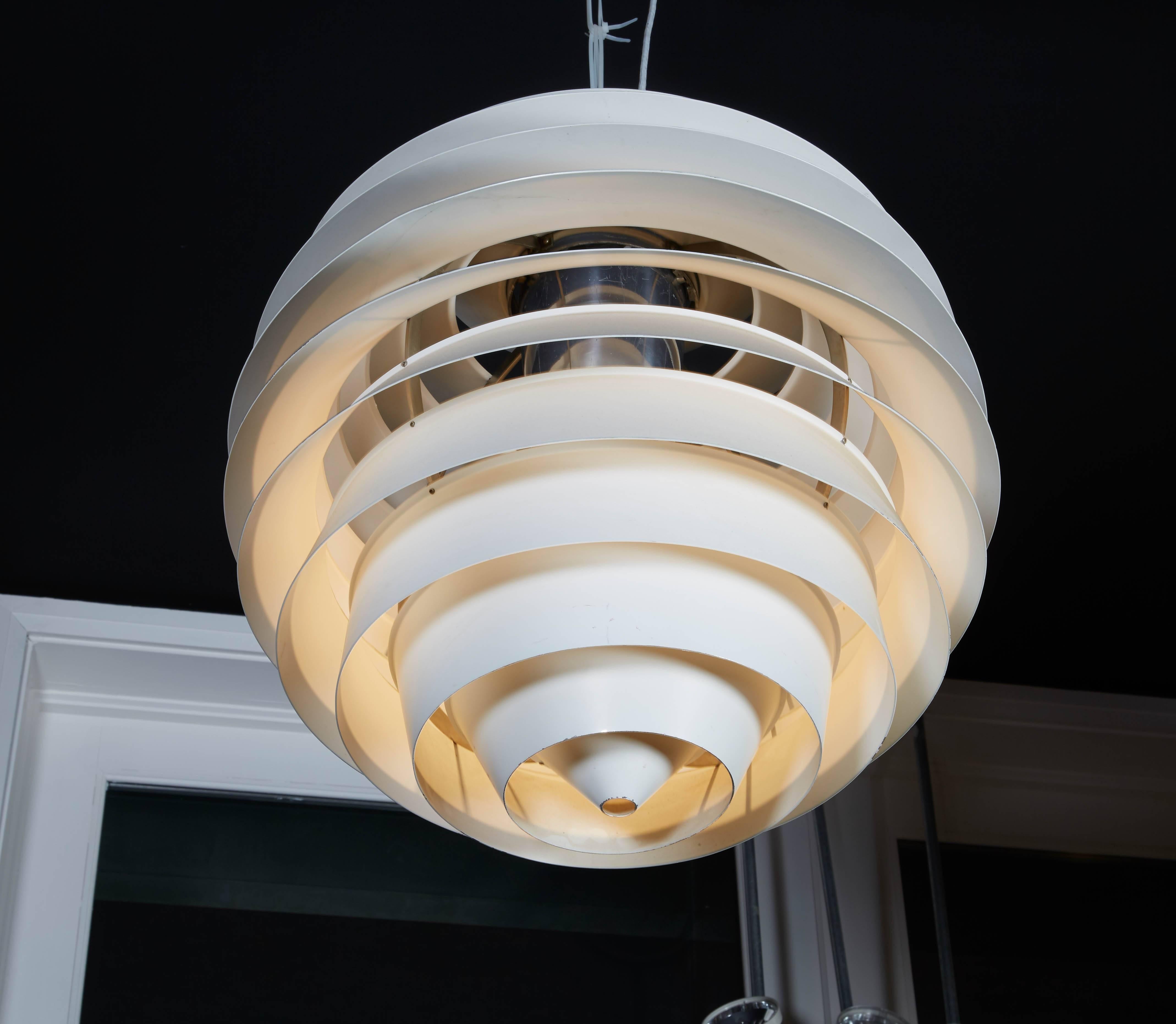 PH Louvre White Pendent Lamp by Poul Henningsen In Excellent Condition For Sale In New York, NY