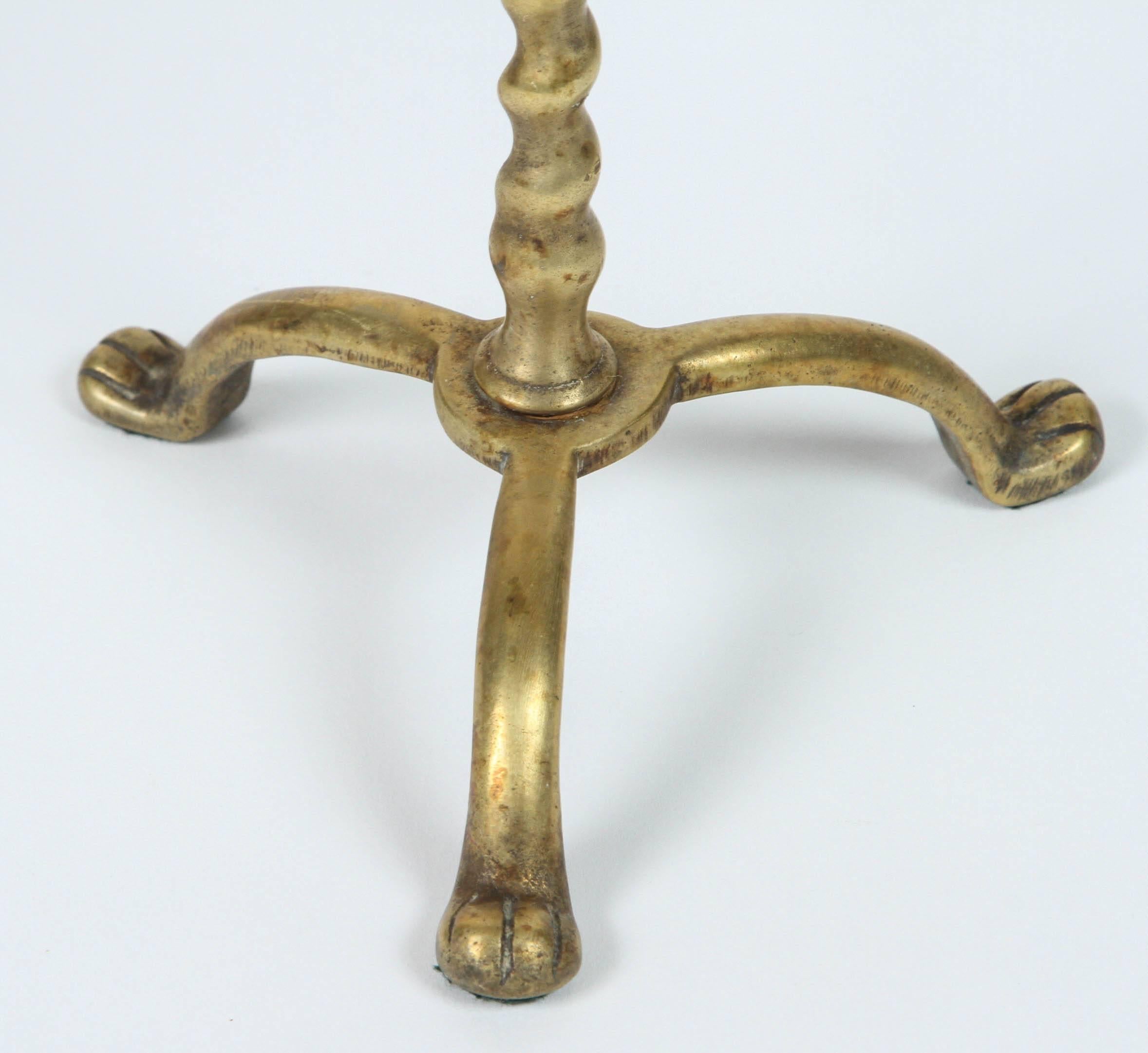 Vintage Adjustable English Brass Double Candleholder In Excellent Condition In Pasadena, CA