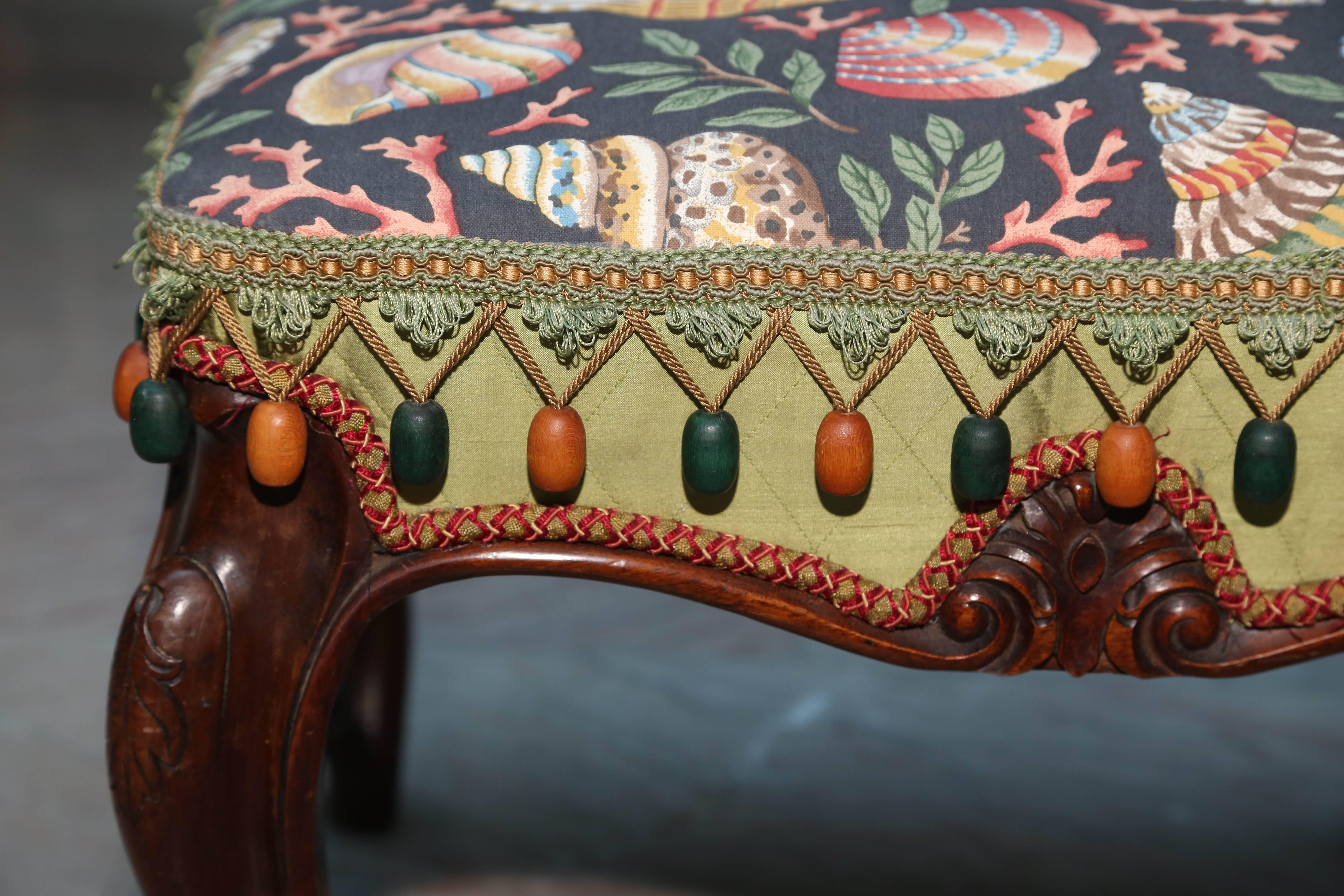 Shell Motif Country French Bench In Good Condition In West Palm Beach, FL