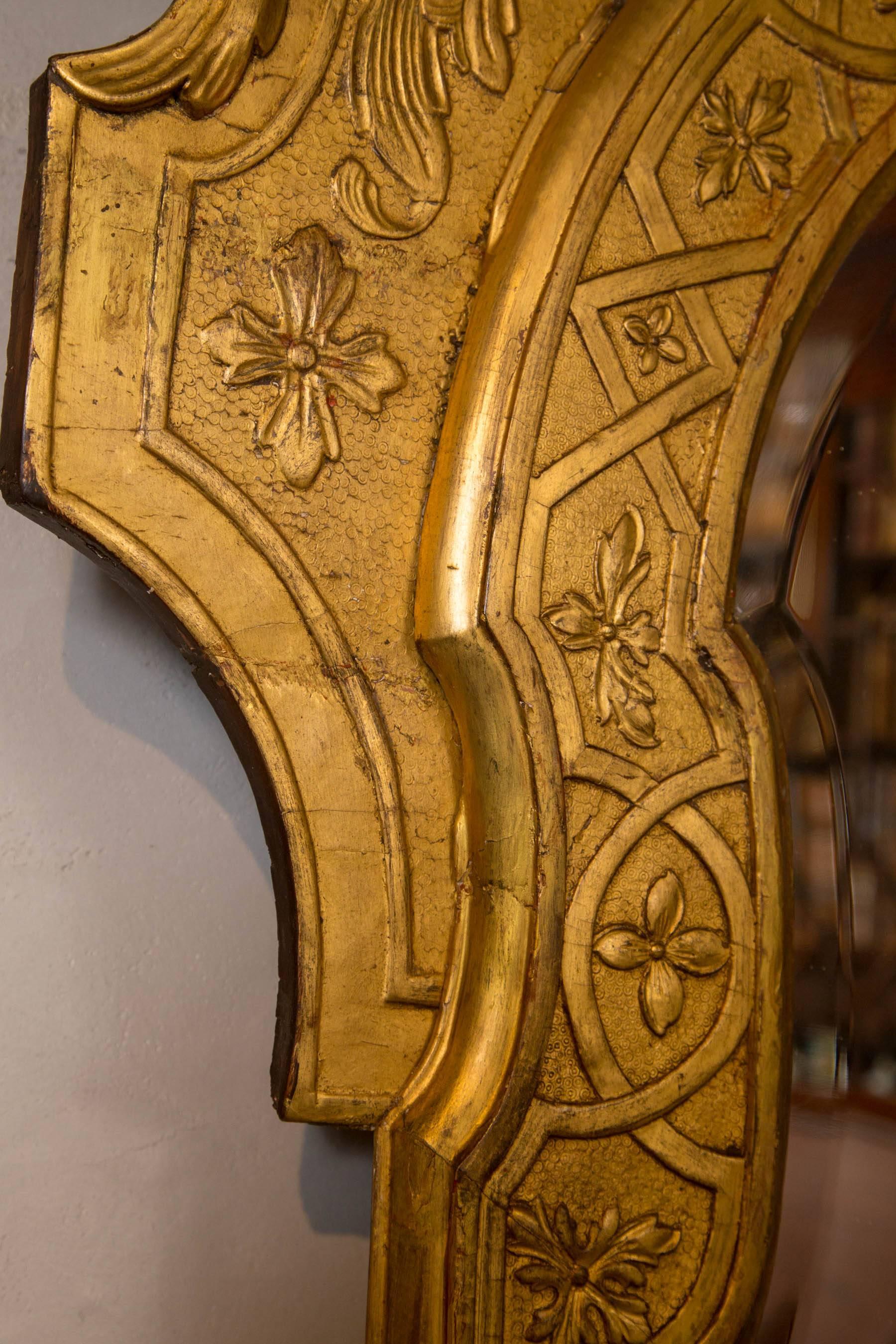Spiegel aus vergoldetem Holz und Gesso, George II. im Angebot 2