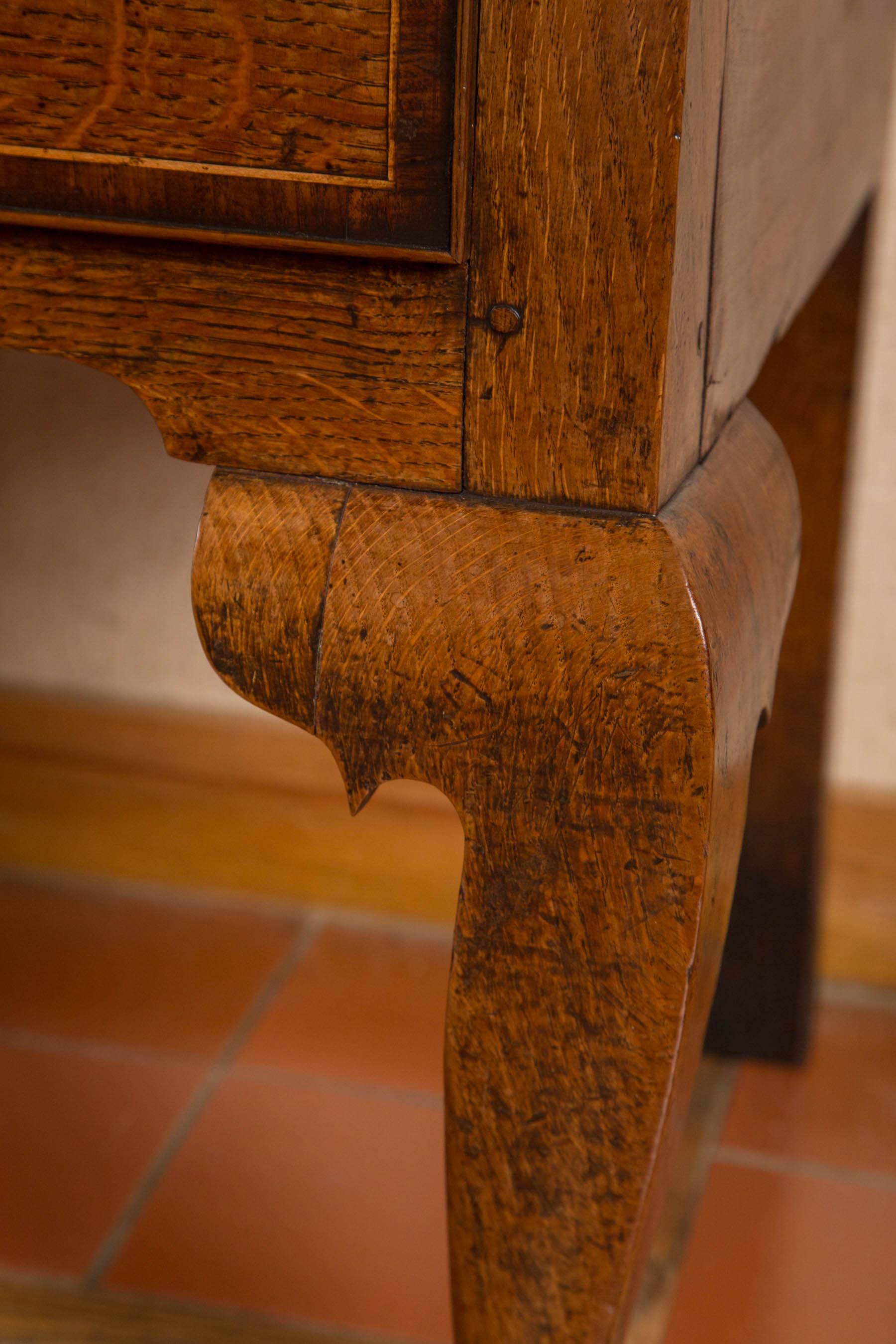 Cross-Banded 18th Century Oak Shropshire Server / Huntboard