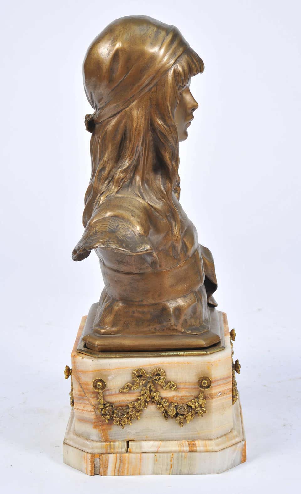 French Classical 19th Century Bronze Bust of a Young Woman For Sale
