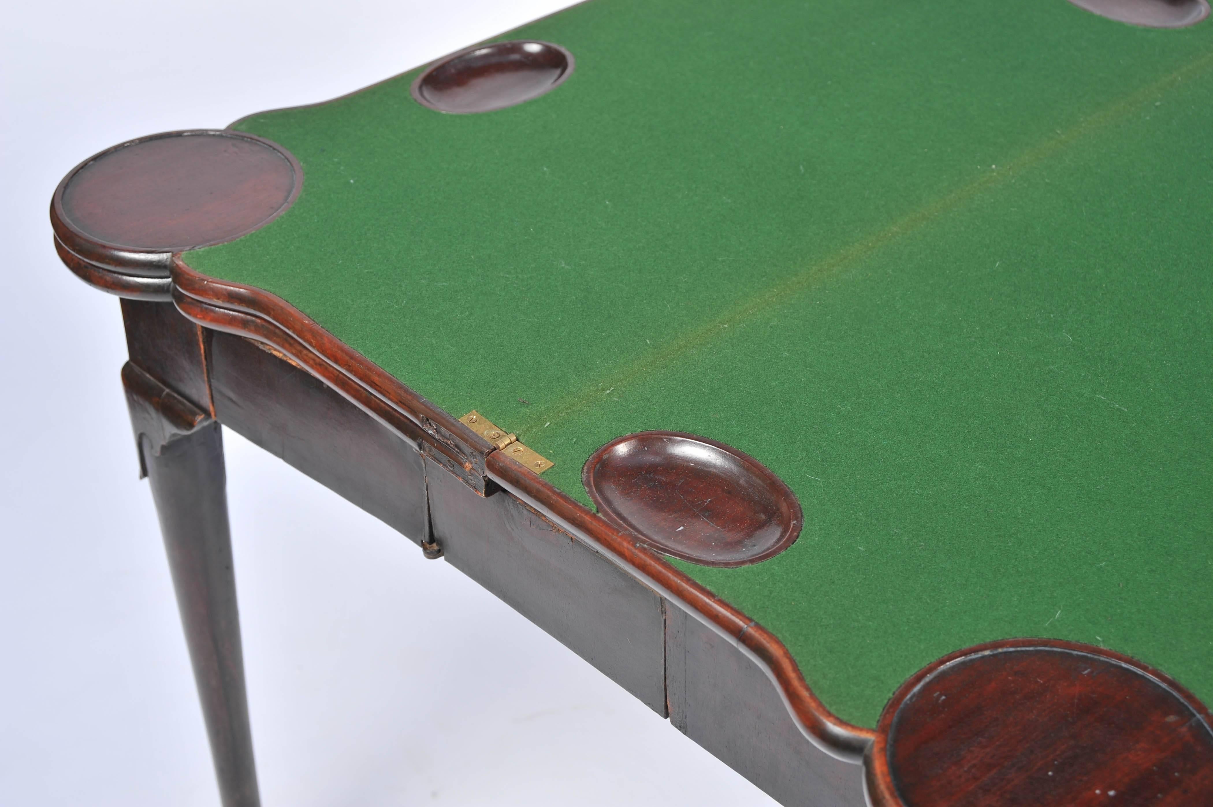Acajou Ancienne table à cartes d'époque George II en vente