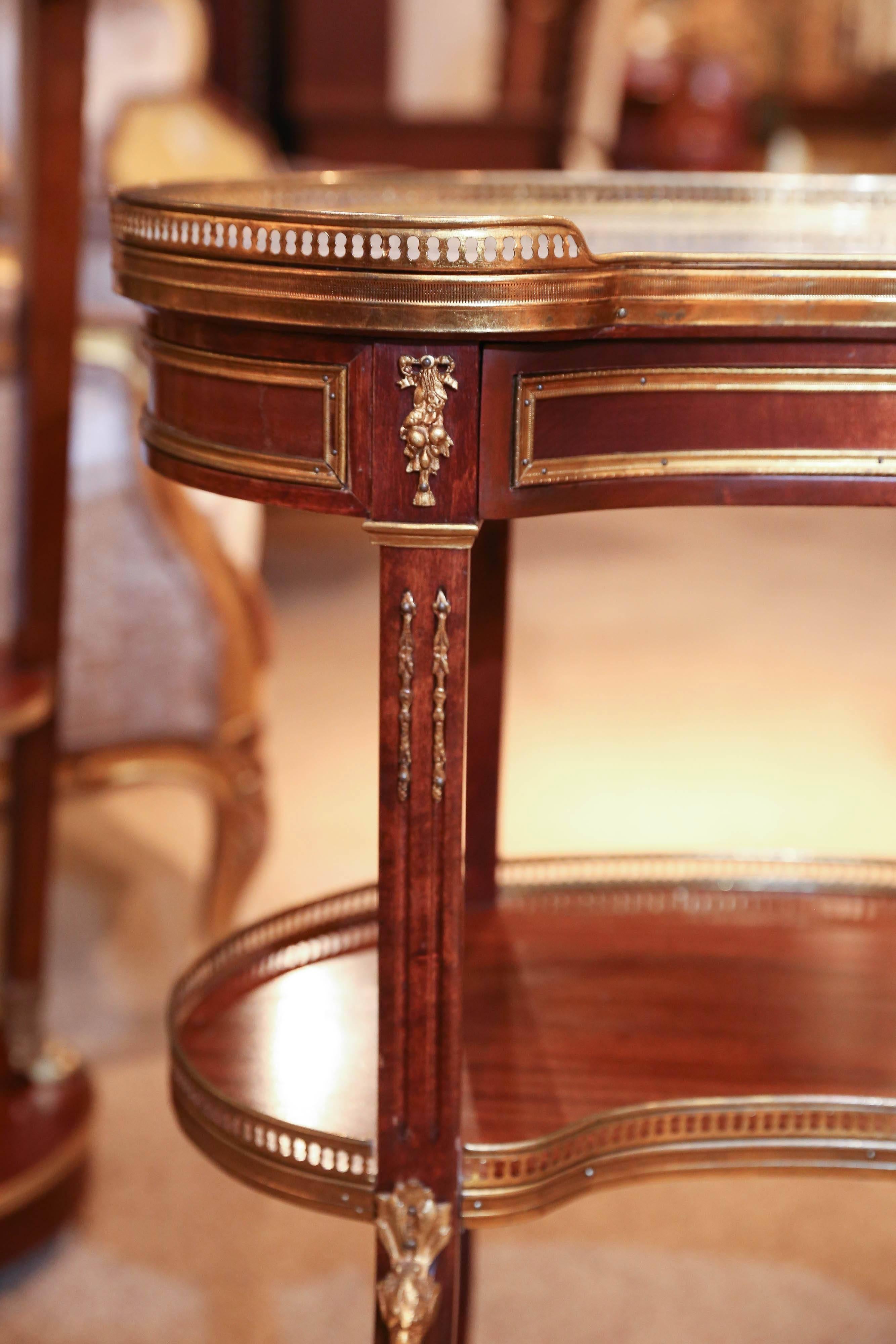 French Louis XV-Into Louis XVI-Style Mahogany and Marble-Top Occasional Table In Excellent Condition In Houston, TX