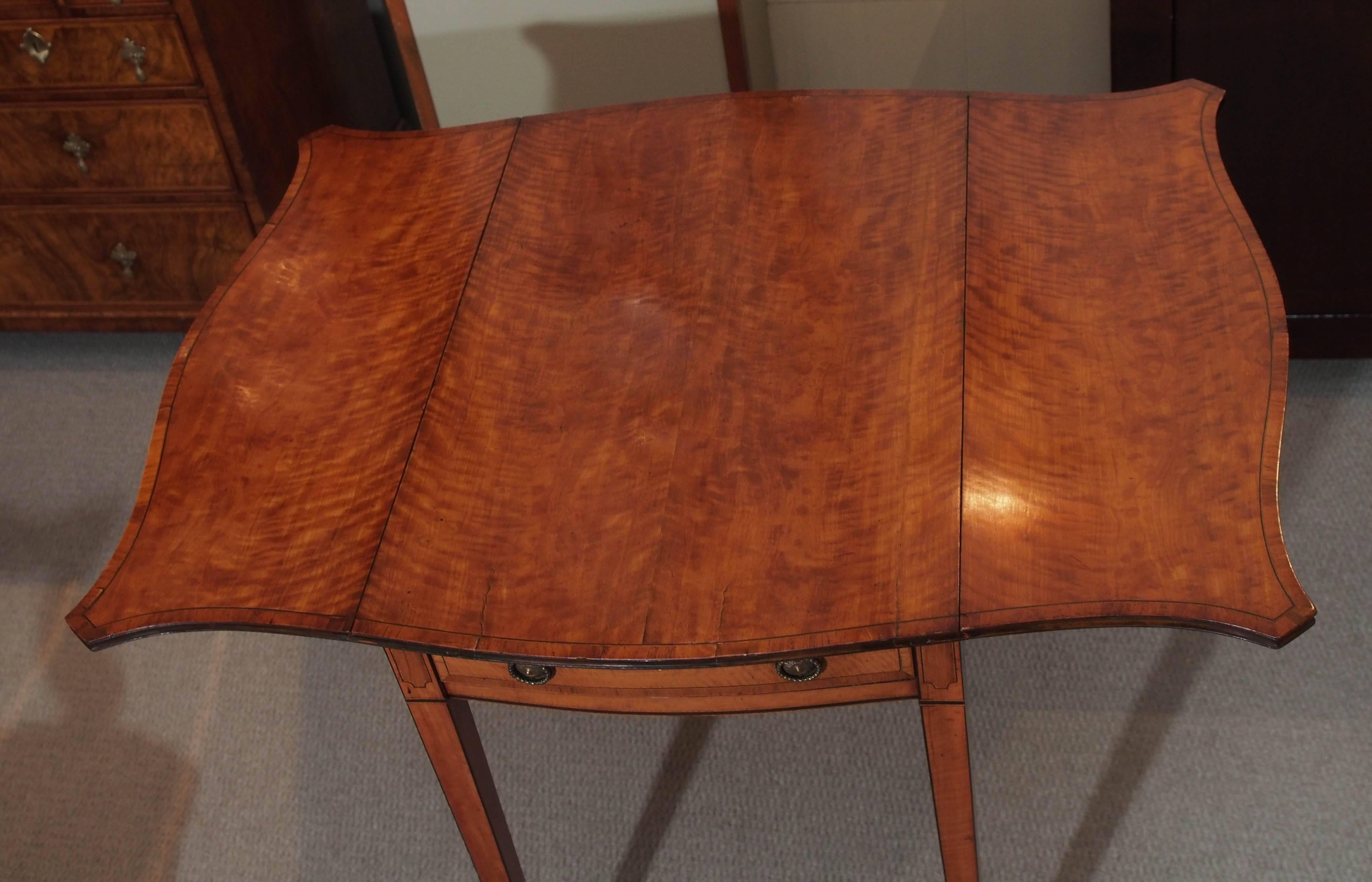 18th Century English Satinwood Pembroke Table In Good Condition In New Orleans, LA