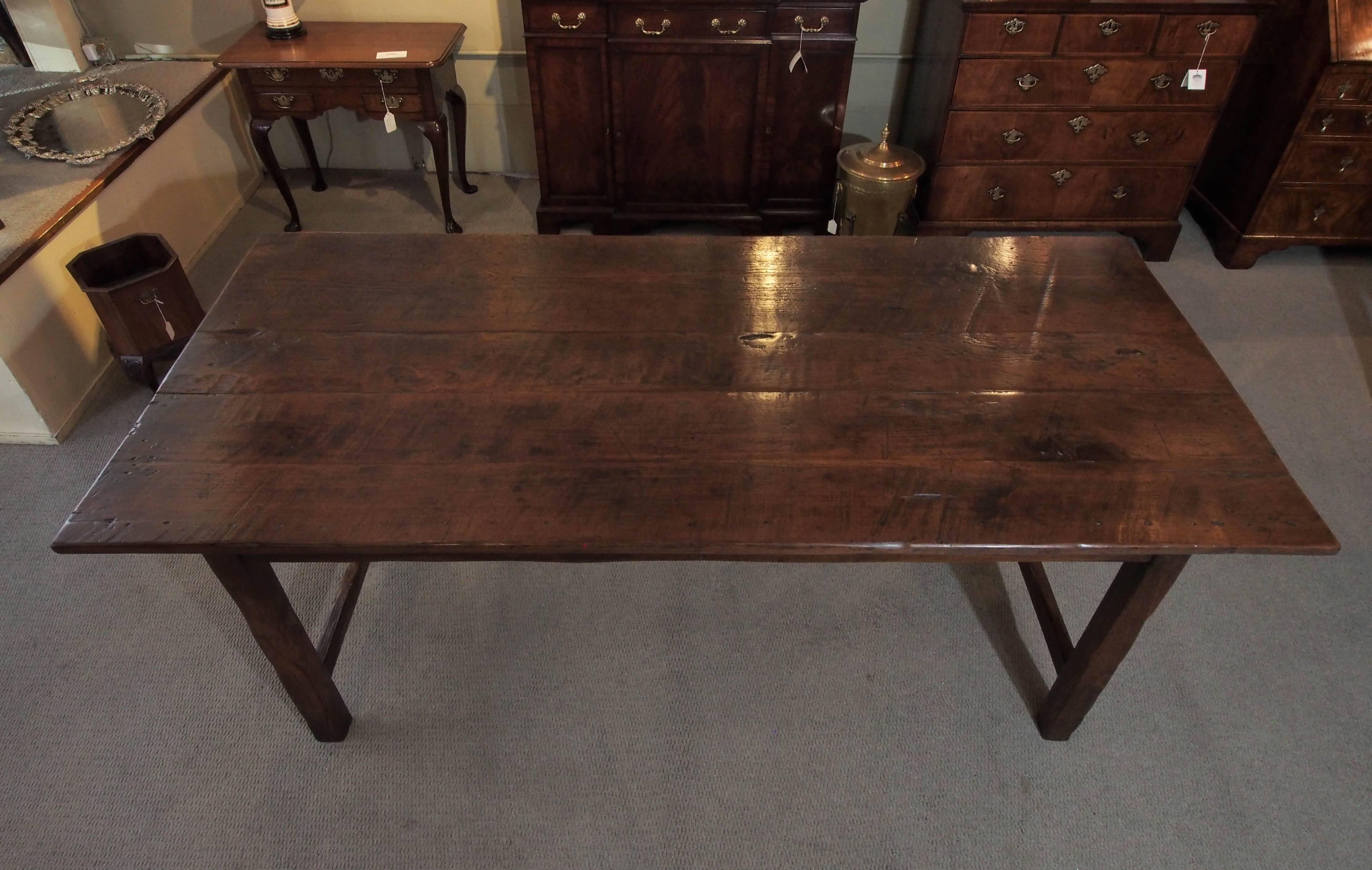 Antique French Provincial Chestnut Farm Table with End Stretchers In Good Condition In New Orleans, LA