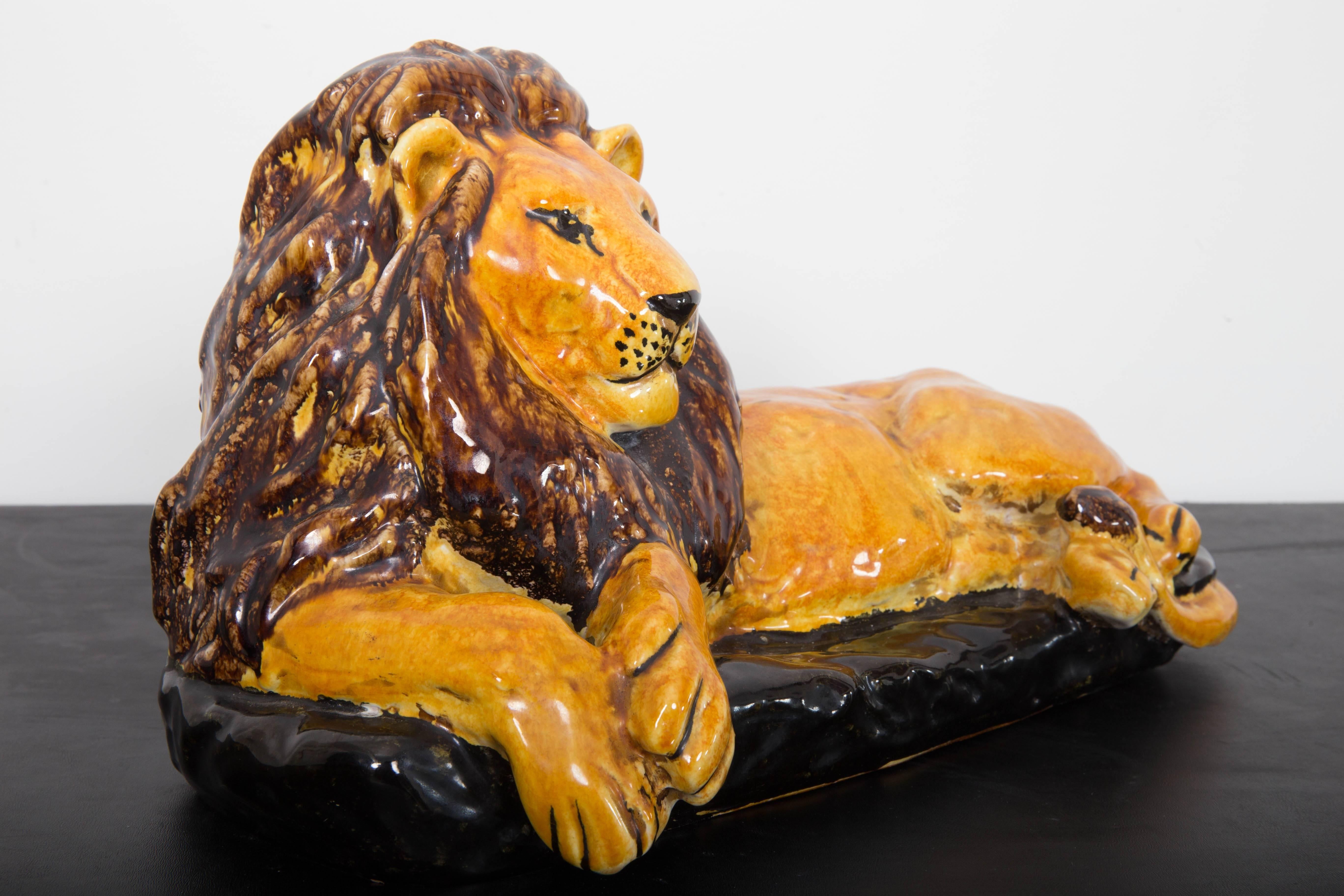 Mid-Century Italian Glazed Terracotta Lion In Good Condition For Sale In Southampton, NY