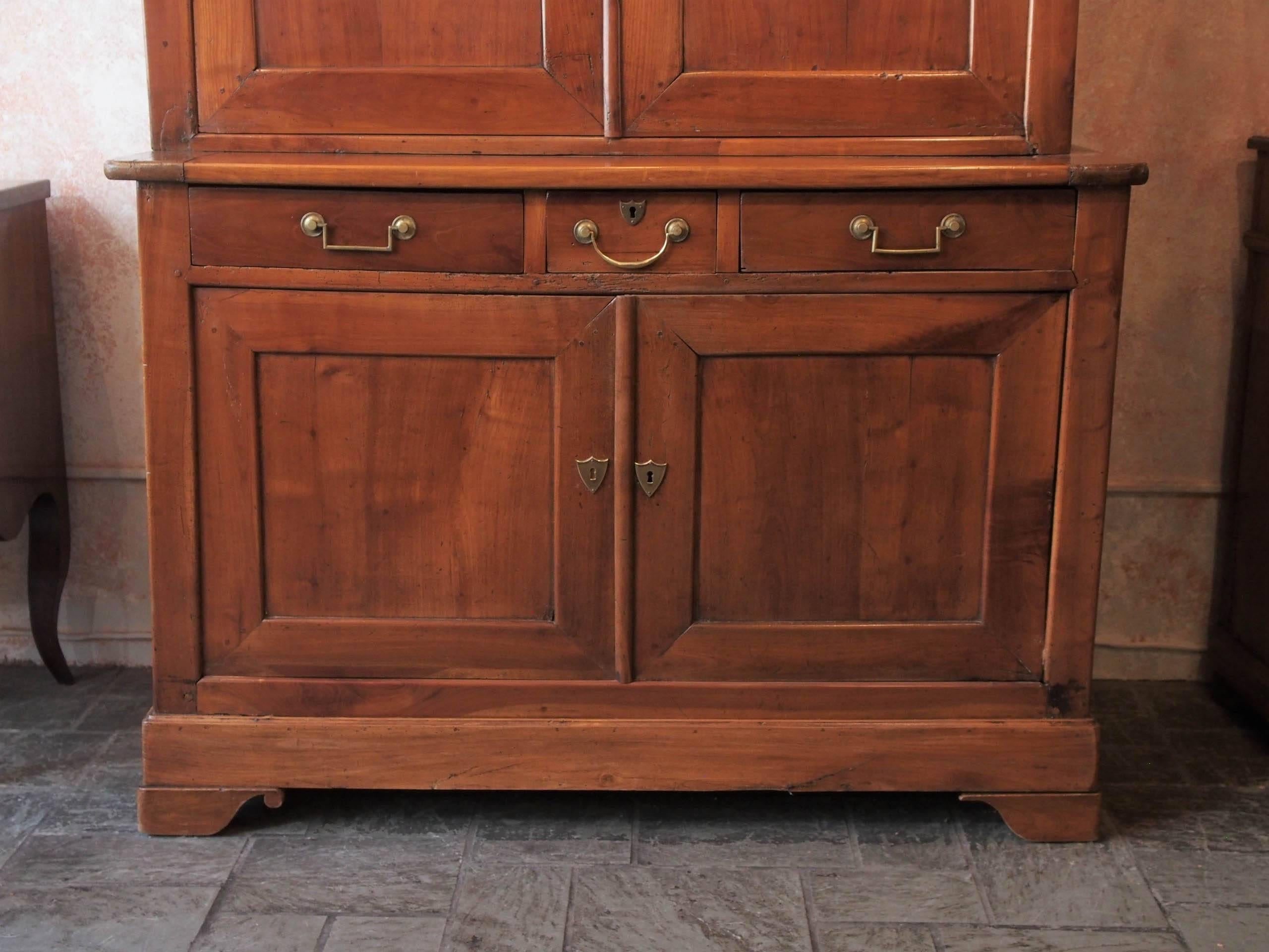 Mid-19th Century Very Fine Antique French Fruitwood Buffet-a-Deux-Corps, Louis Philippe