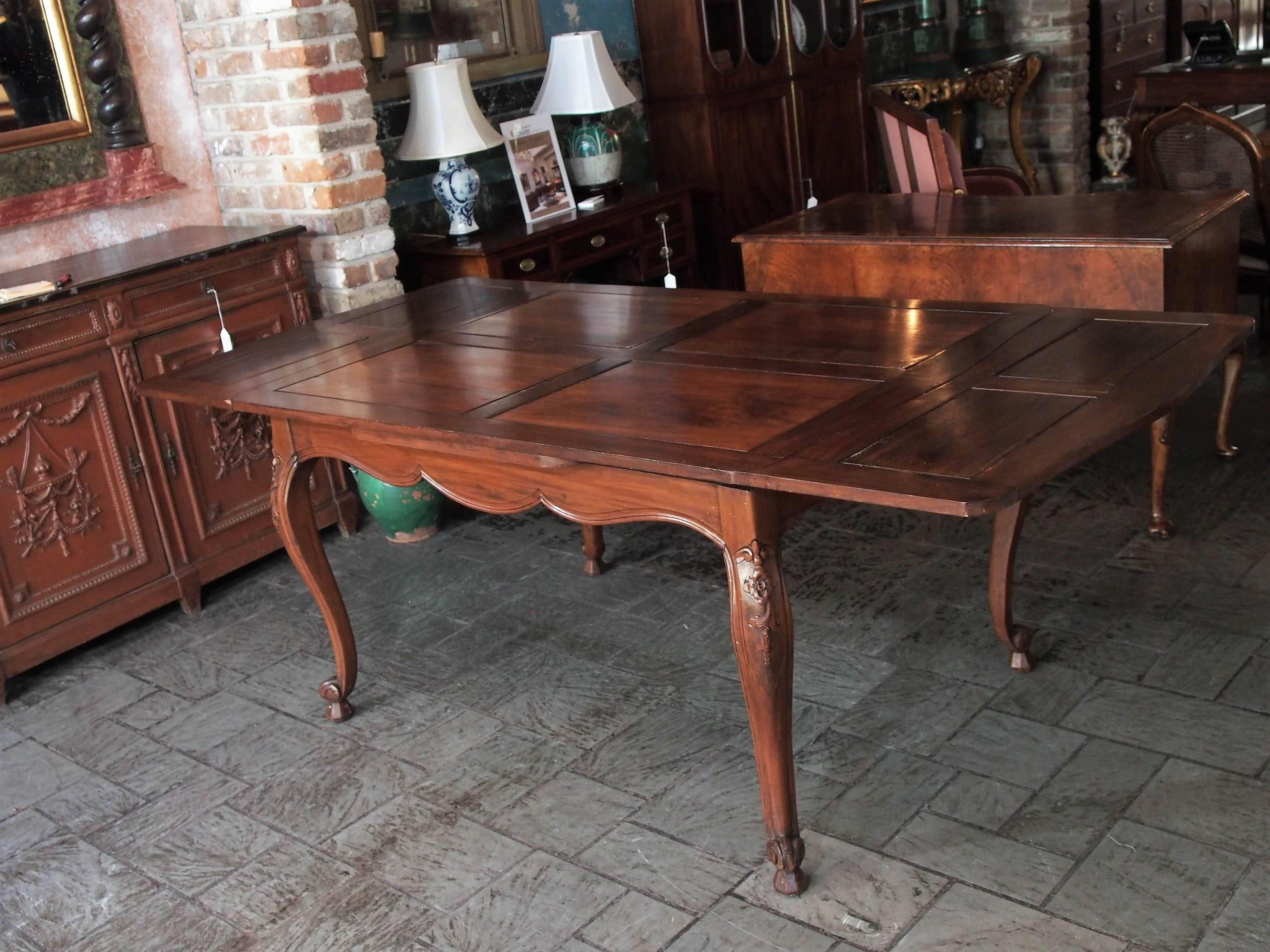 Antique French country draw-leaf table. Fruitwood and mahogany. 
85.75