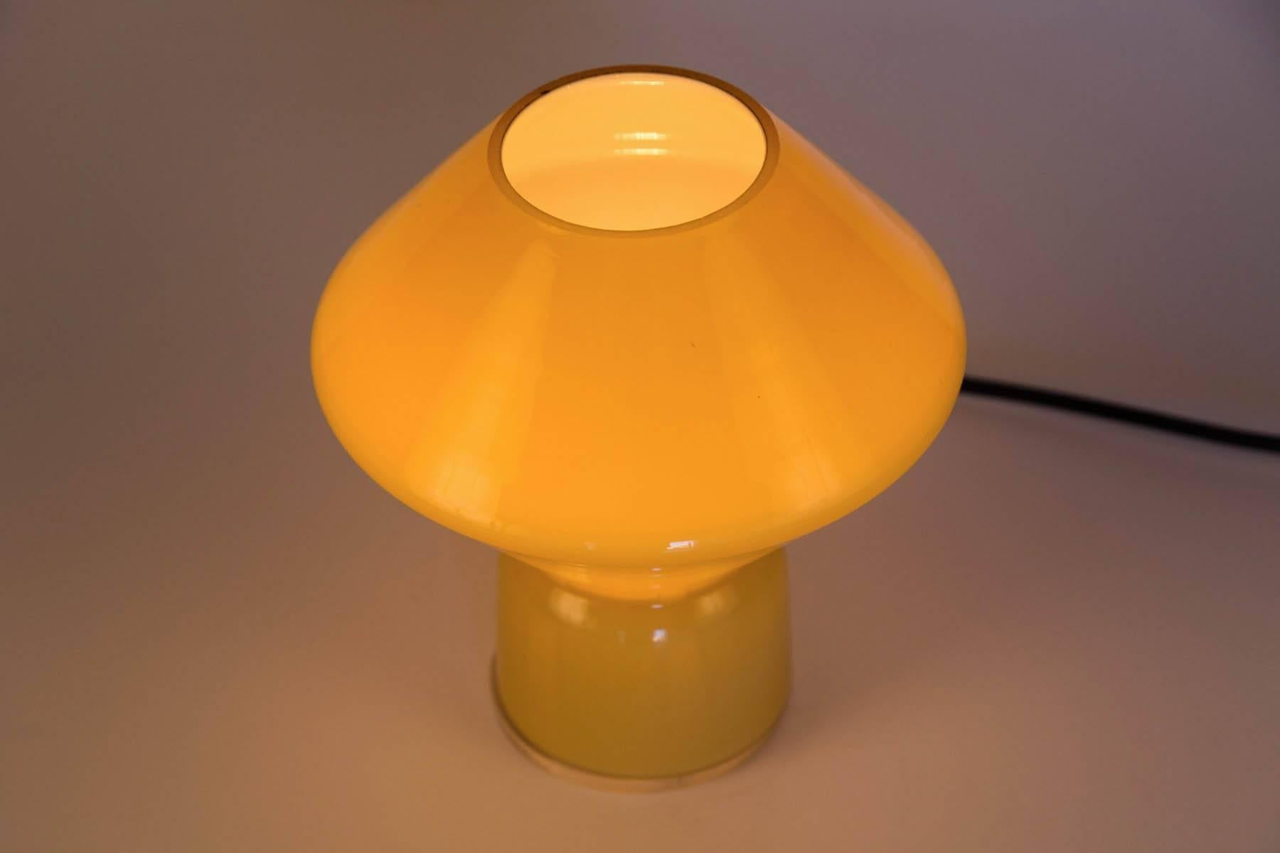 Late 20th Century 1980s Memphis Style 'Conica' Table Lamp for Artemide